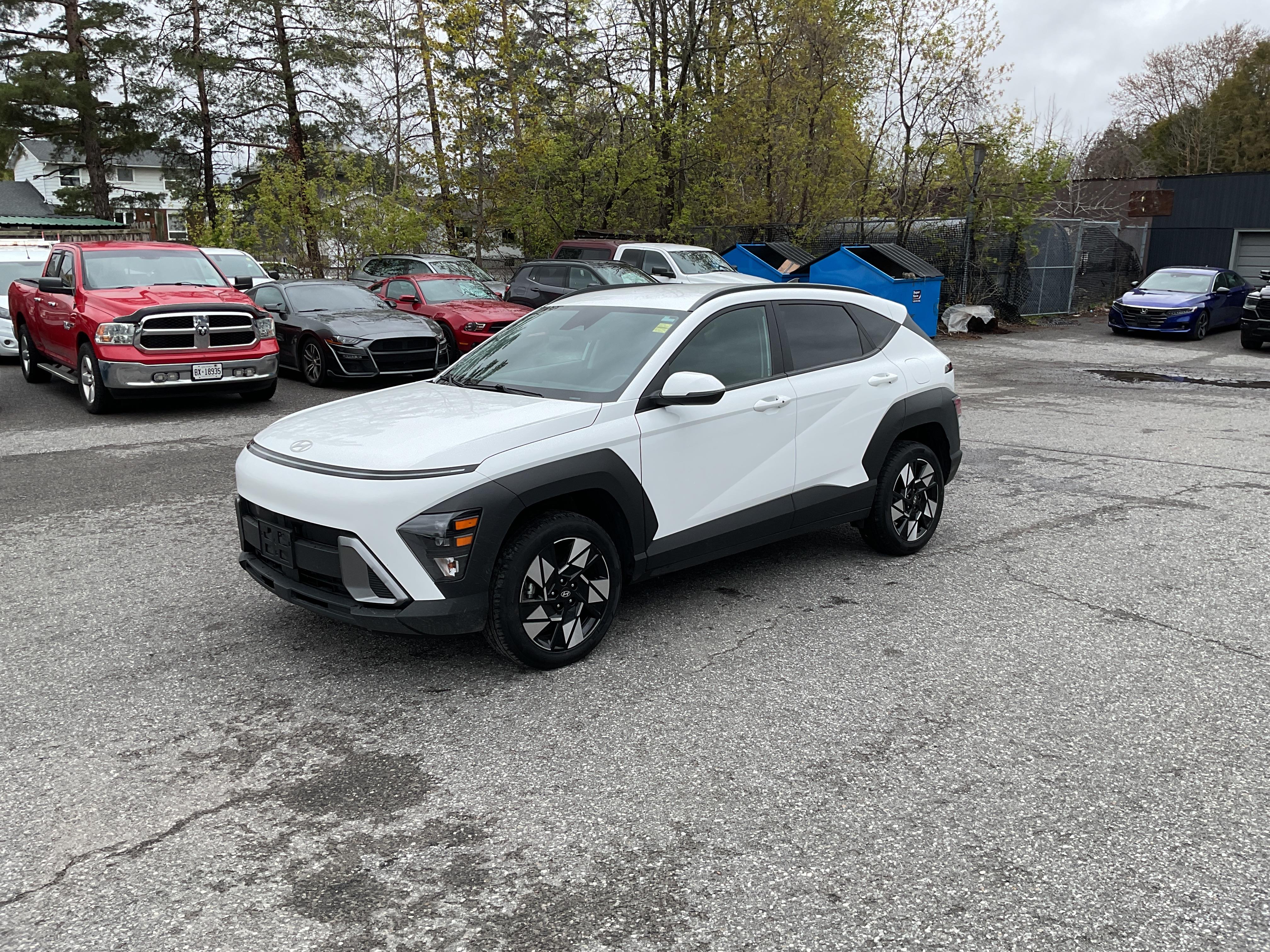 White 2024 Hyundai Kona Continuously Variable Transmission