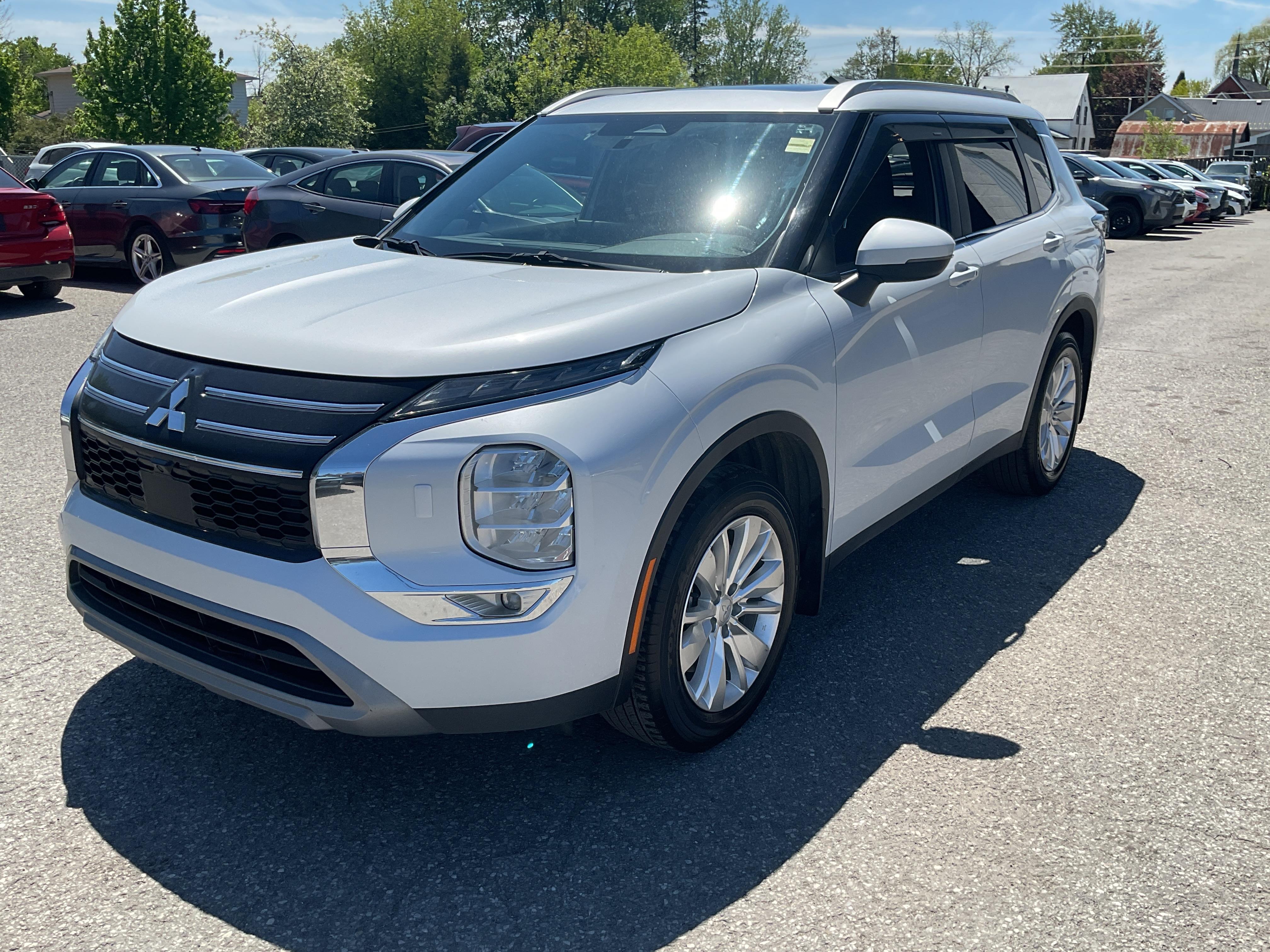 2025 Mitsubishi Outlander