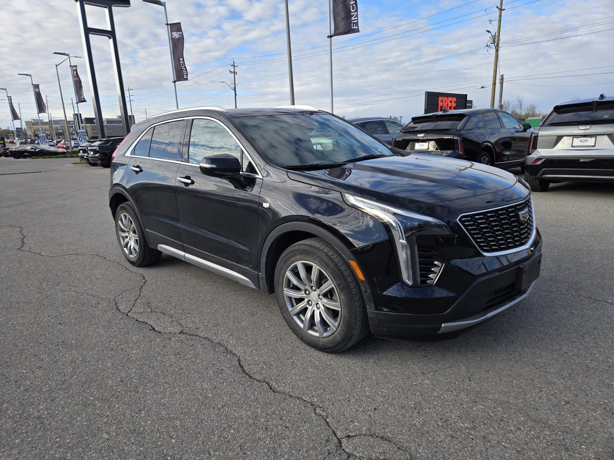 used 2022 Cadillac XT4 car, priced at $34,495