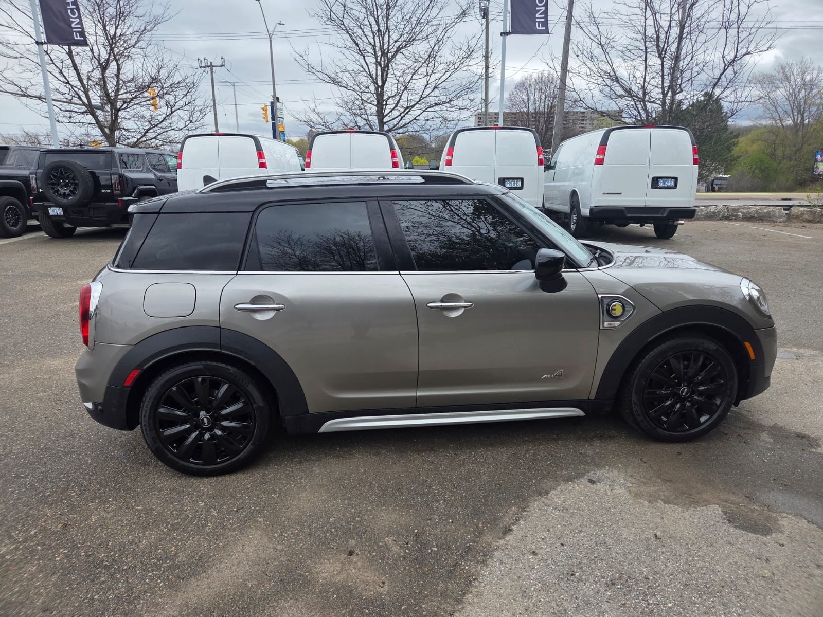 used 2020 MINI E Countryman car, priced at $28,995