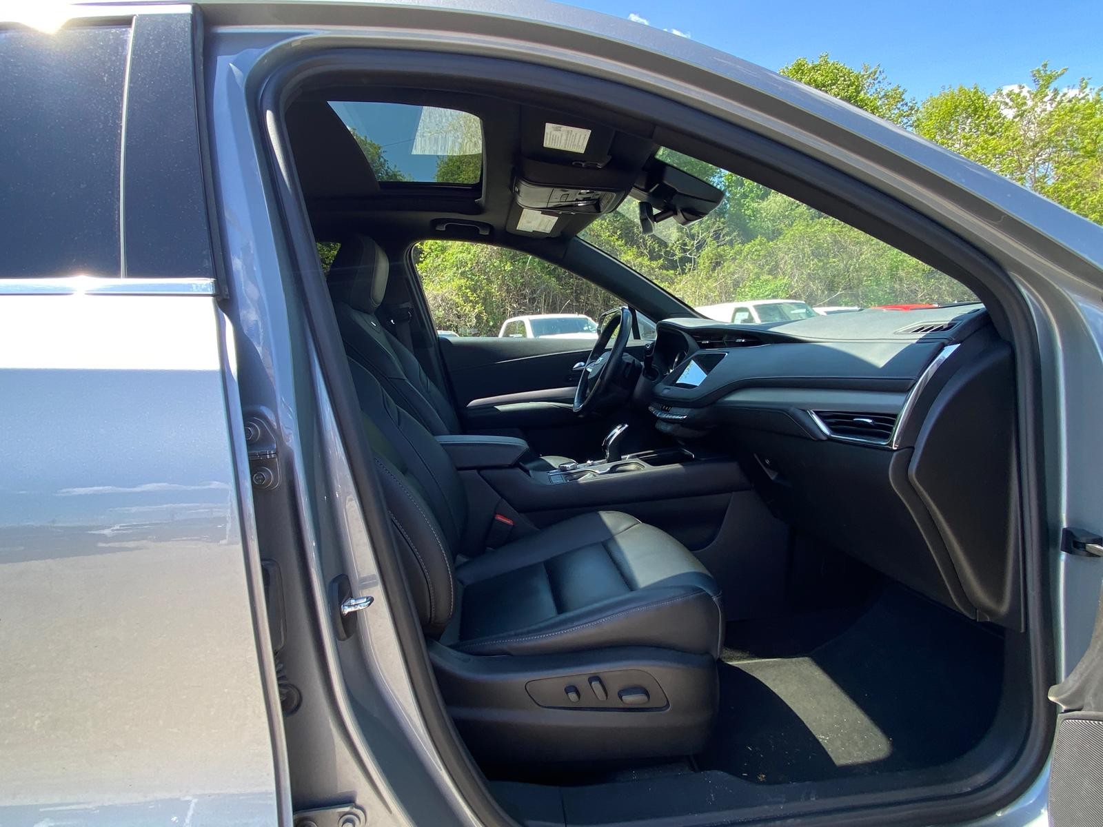 used 2023 Cadillac XT4 car, priced at $37,093