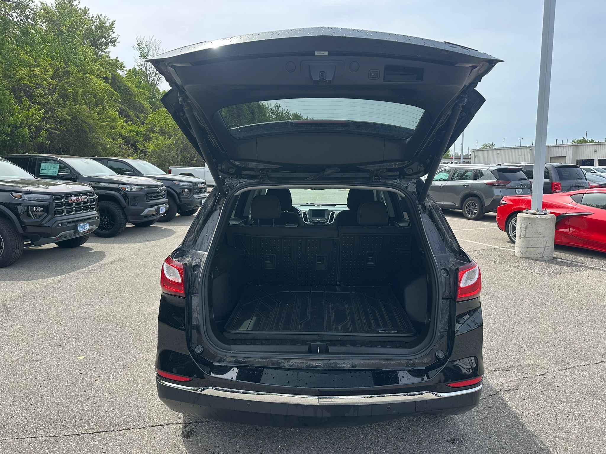 used 2021 Chevrolet Equinox car, priced at $18,399