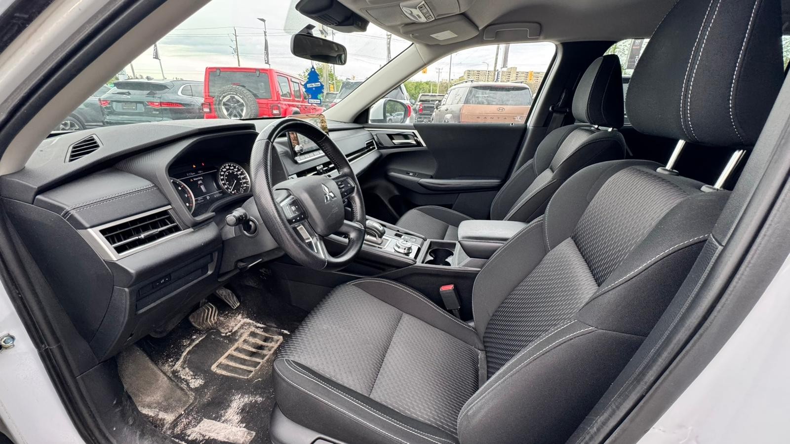 used 2022 Mitsubishi Outlander car, priced at $22,271