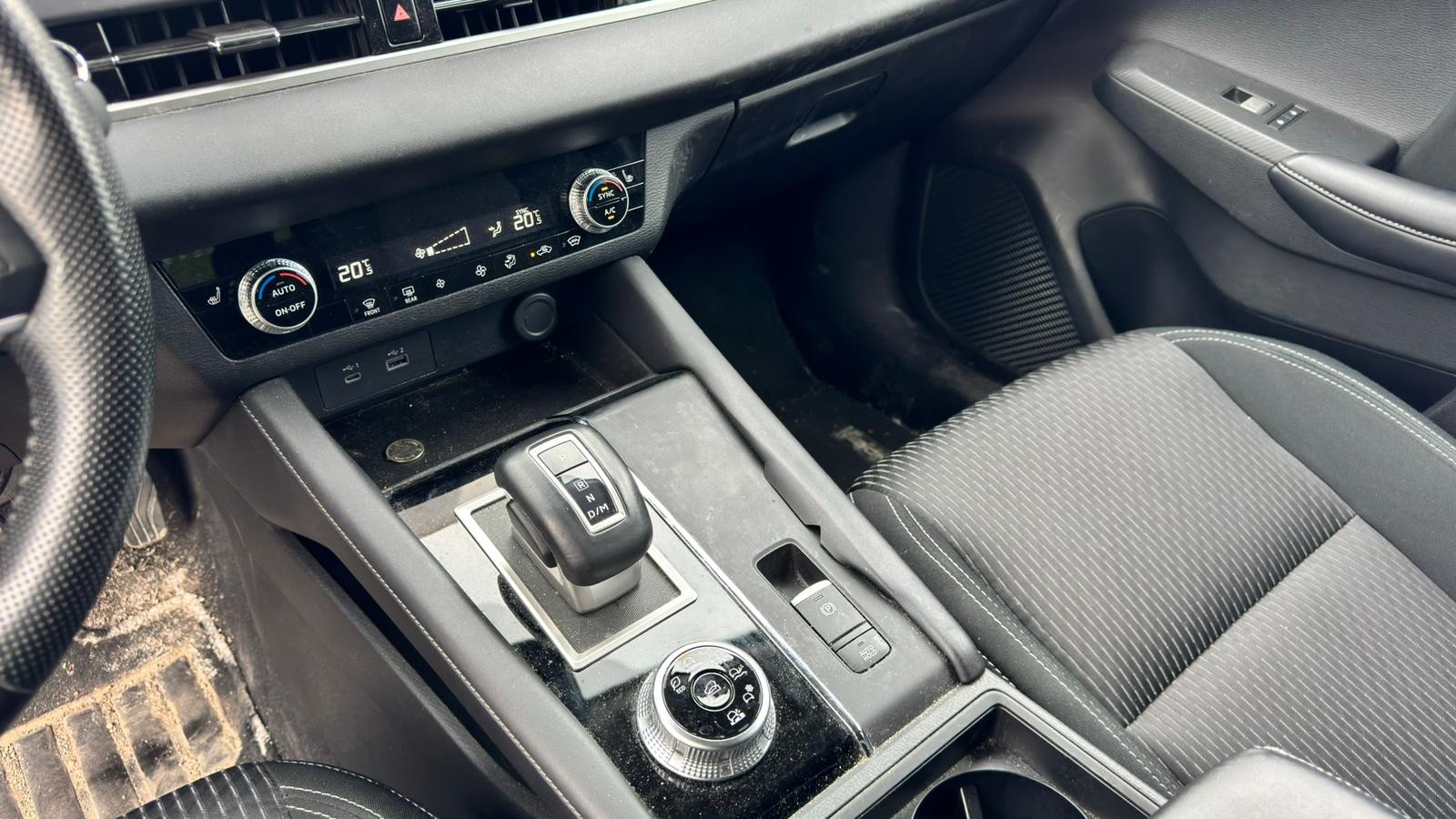 used 2022 Mitsubishi Outlander car, priced at $22,271