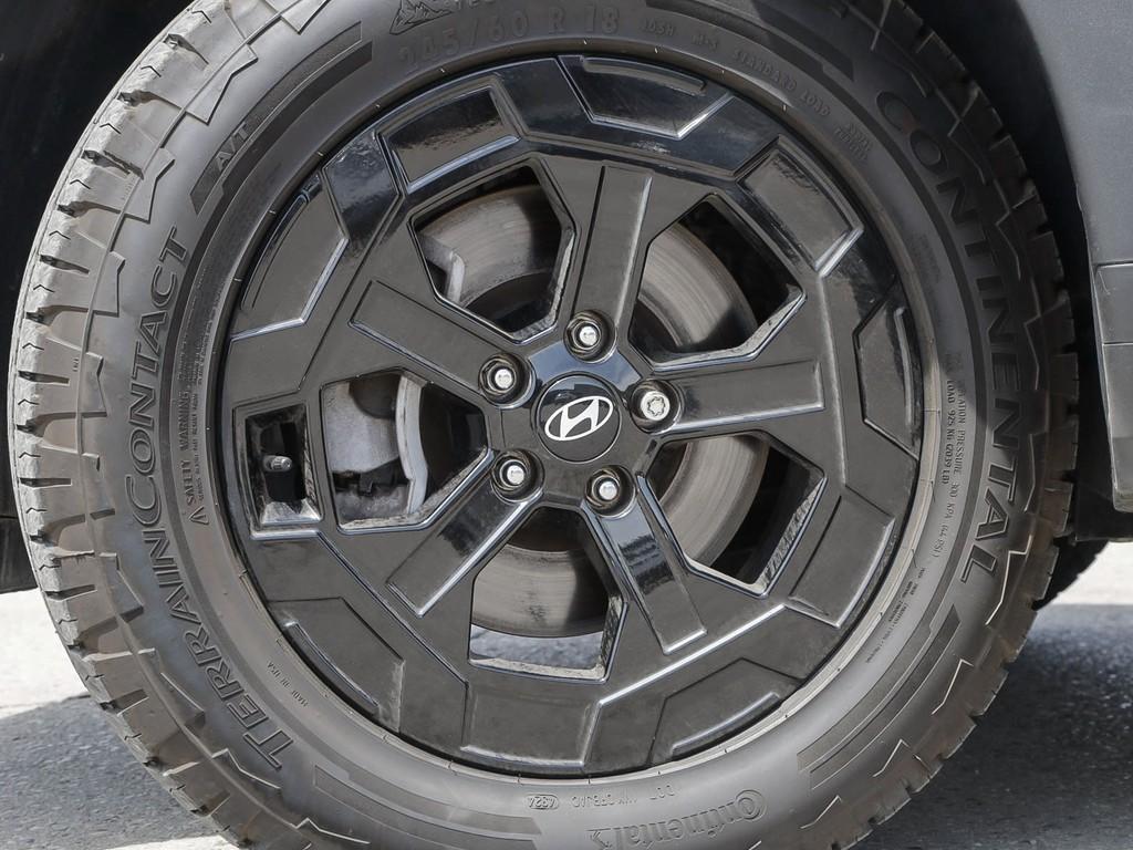 used 2025 Hyundai Santa Fe car, priced at $45,397