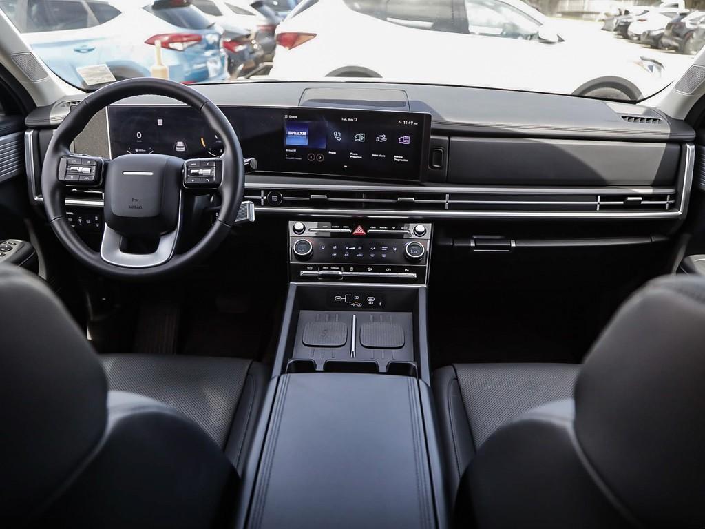 used 2025 Hyundai Santa Fe car, priced at $45,397