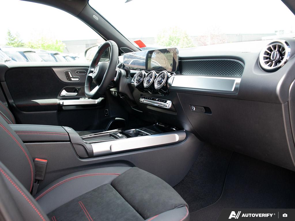 new 2026 Mercedes-Benz GLB 250 car, priced at $70,919