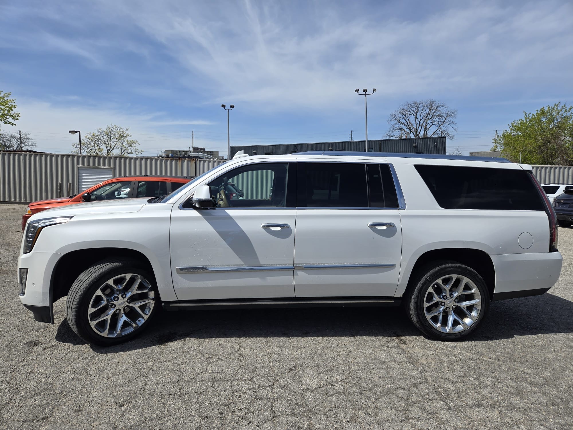 used 2017 Cadillac Escalade ESV car, priced at $39,995