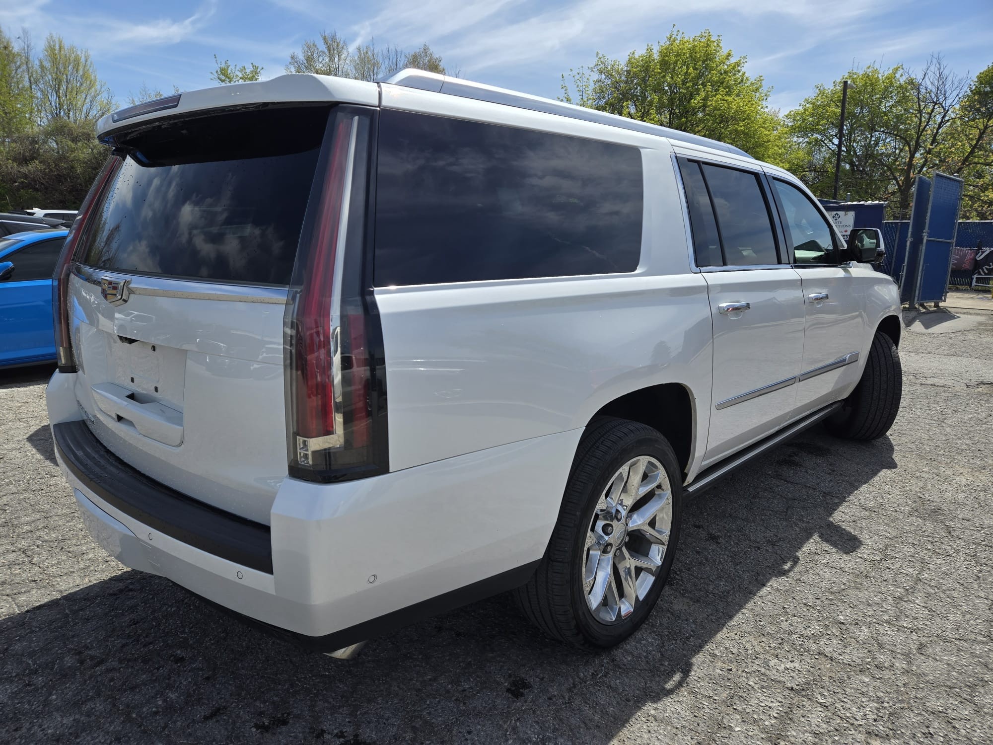 used 2017 Cadillac Escalade ESV car, priced at $39,995