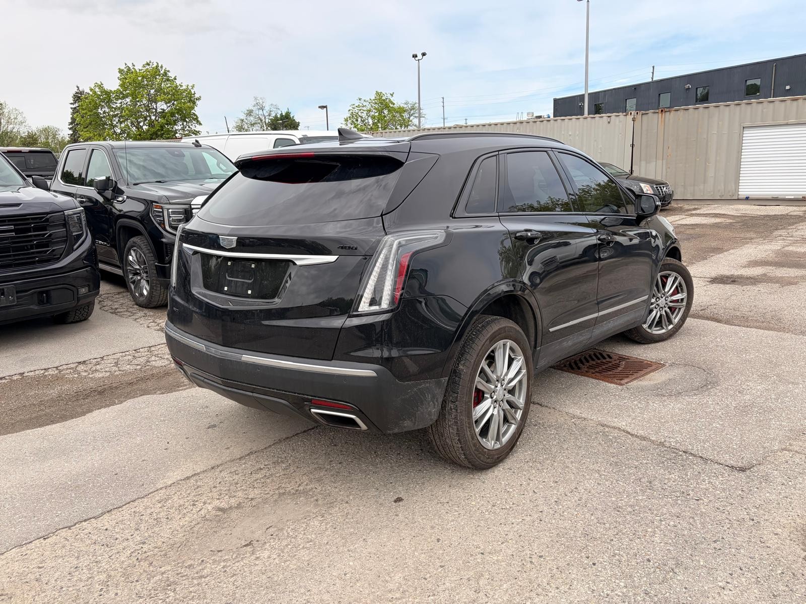 used 2024 Cadillac XT5 car, priced at $50,182
