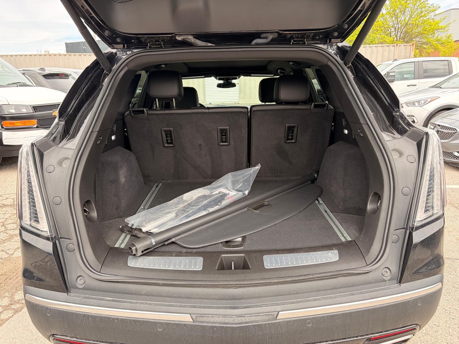 used 2024 Cadillac XT5 car, priced at $50,182