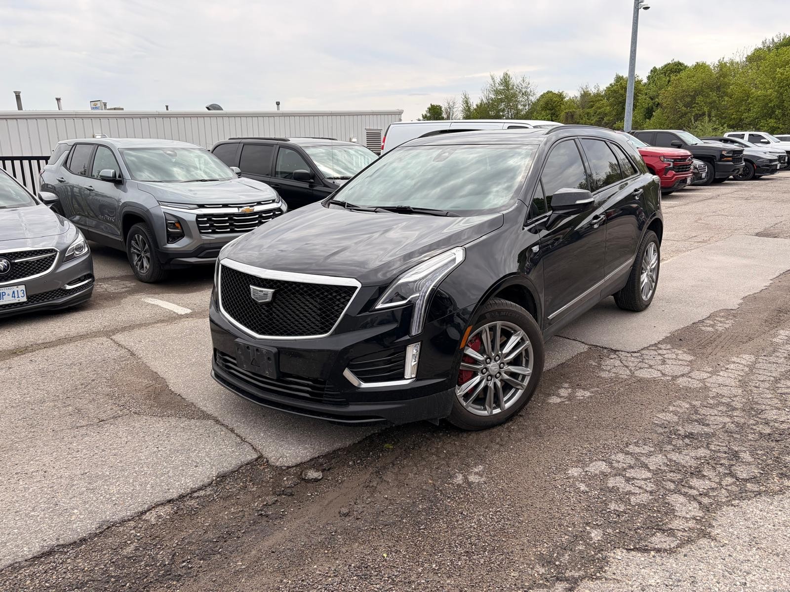 used 2024 Cadillac XT5 car, priced at $50,182