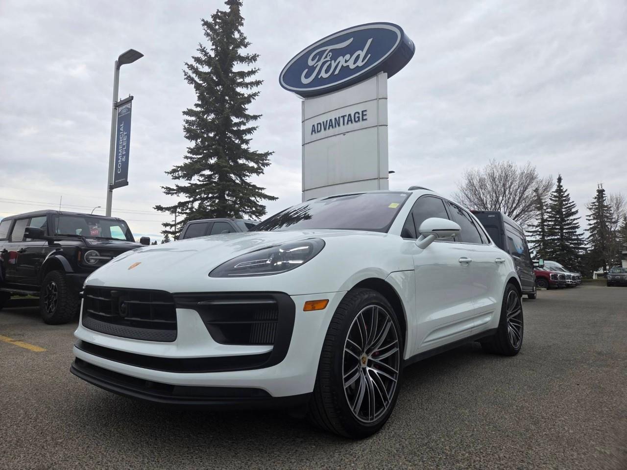 White 2025 Porsche Macan S AWD SUV / Crossover All-Wheel Drive 7-Speed Automatic