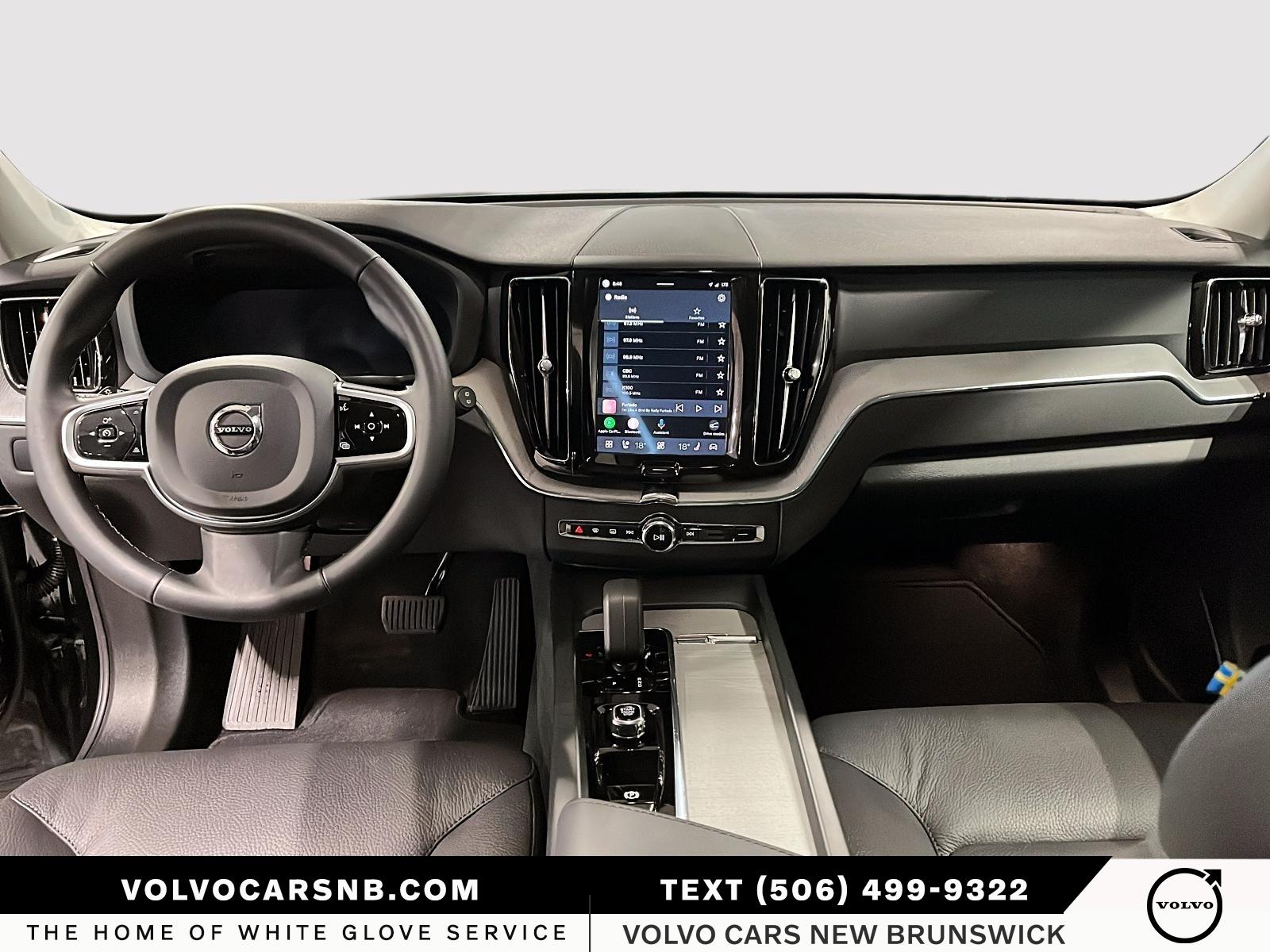 2025 Volvo XC60 B5 Plus Dark Theme