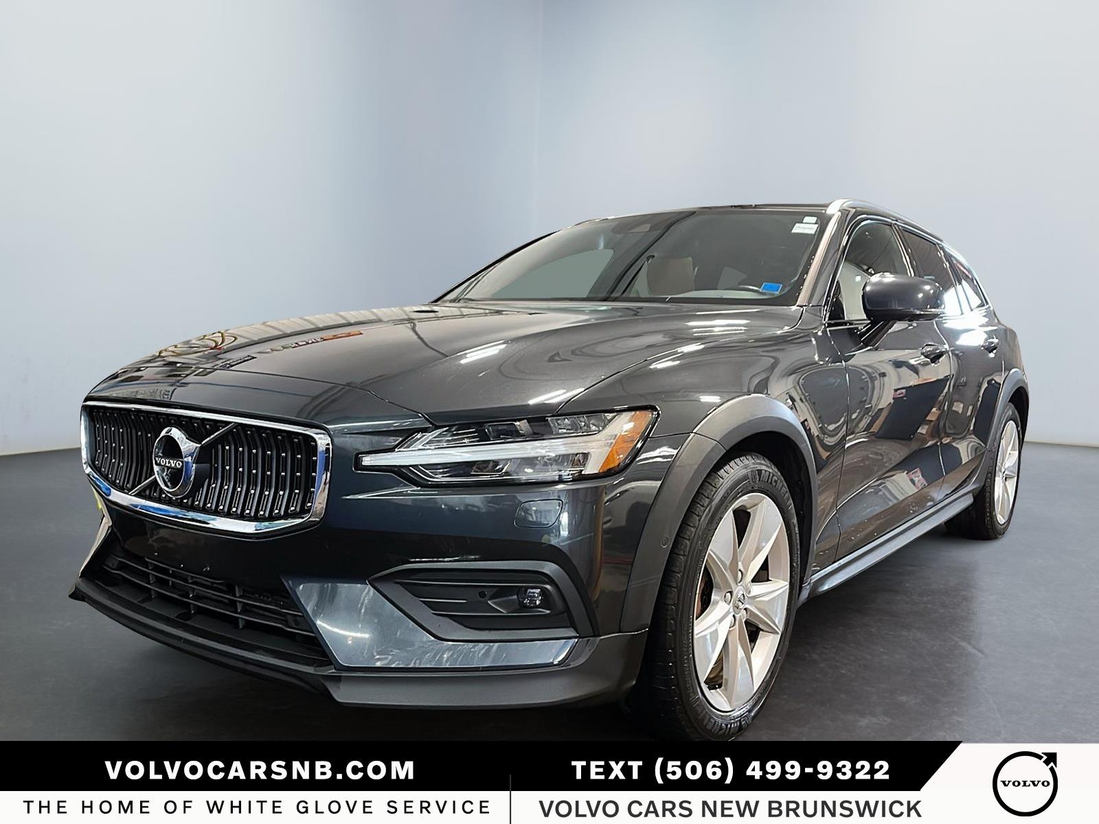 2019 Volvo V60 Cross Country T5 Momentum