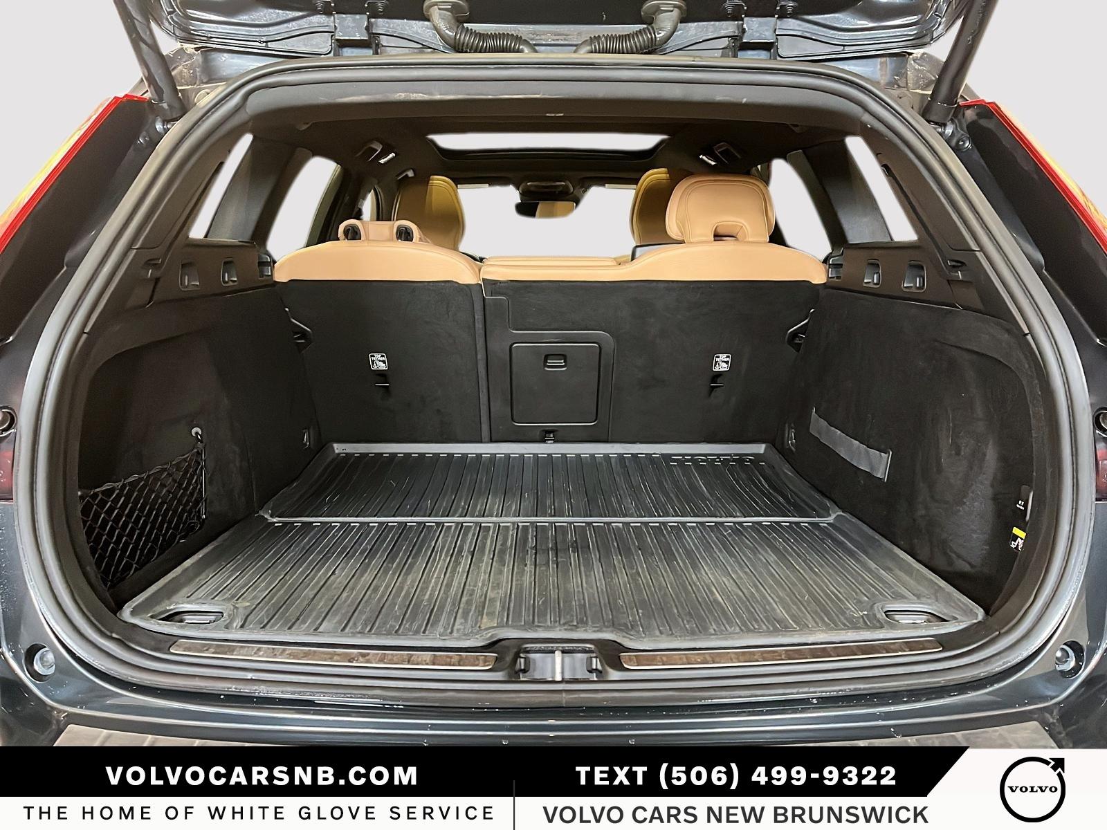 2019 Volvo V60 Cross Country T5 Momentum
