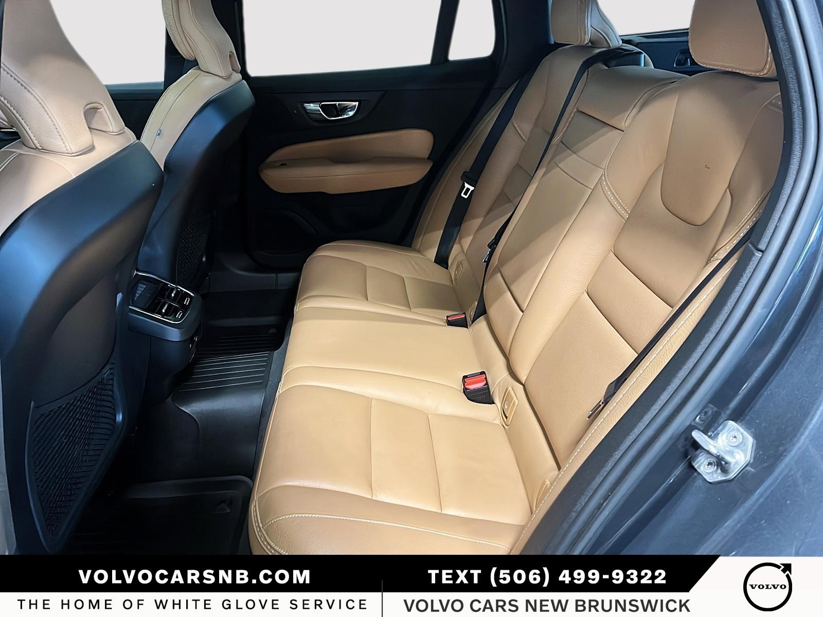 2019 Volvo V60 Cross Country T5 Momentum
