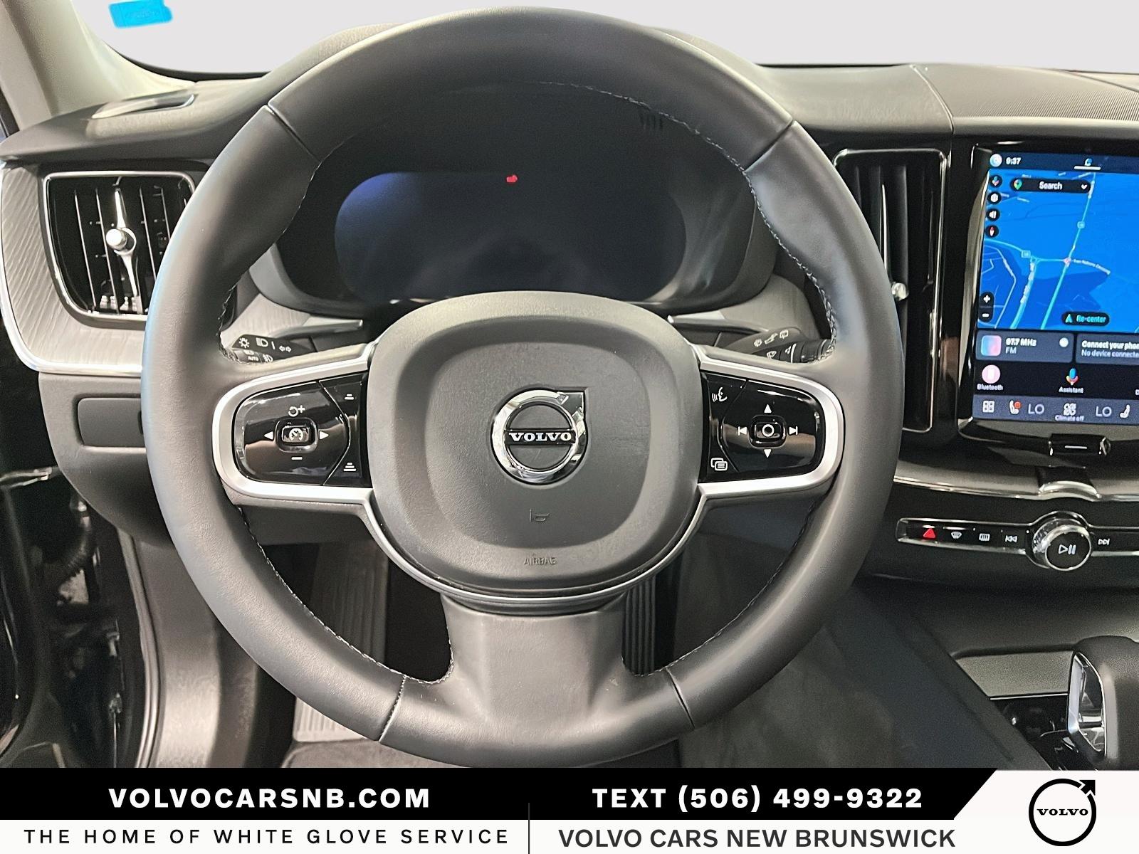 2025 Volvo XC60 B5 Plus Dark Theme