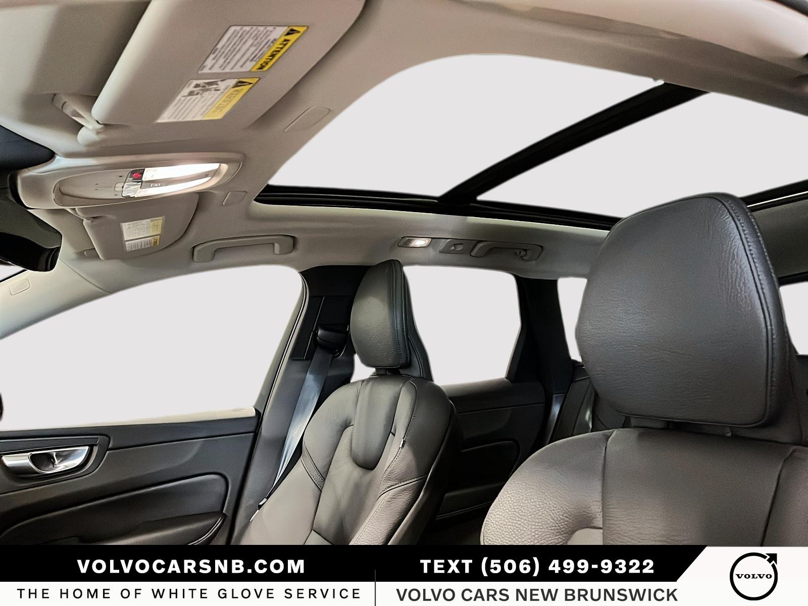 2025 Volvo XC60 B5 Plus Dark Theme