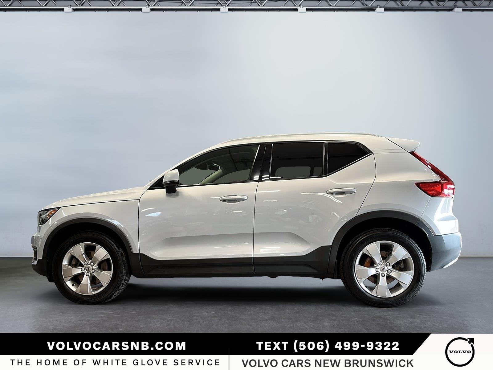 2021 Volvo XC40 T5 Momentum