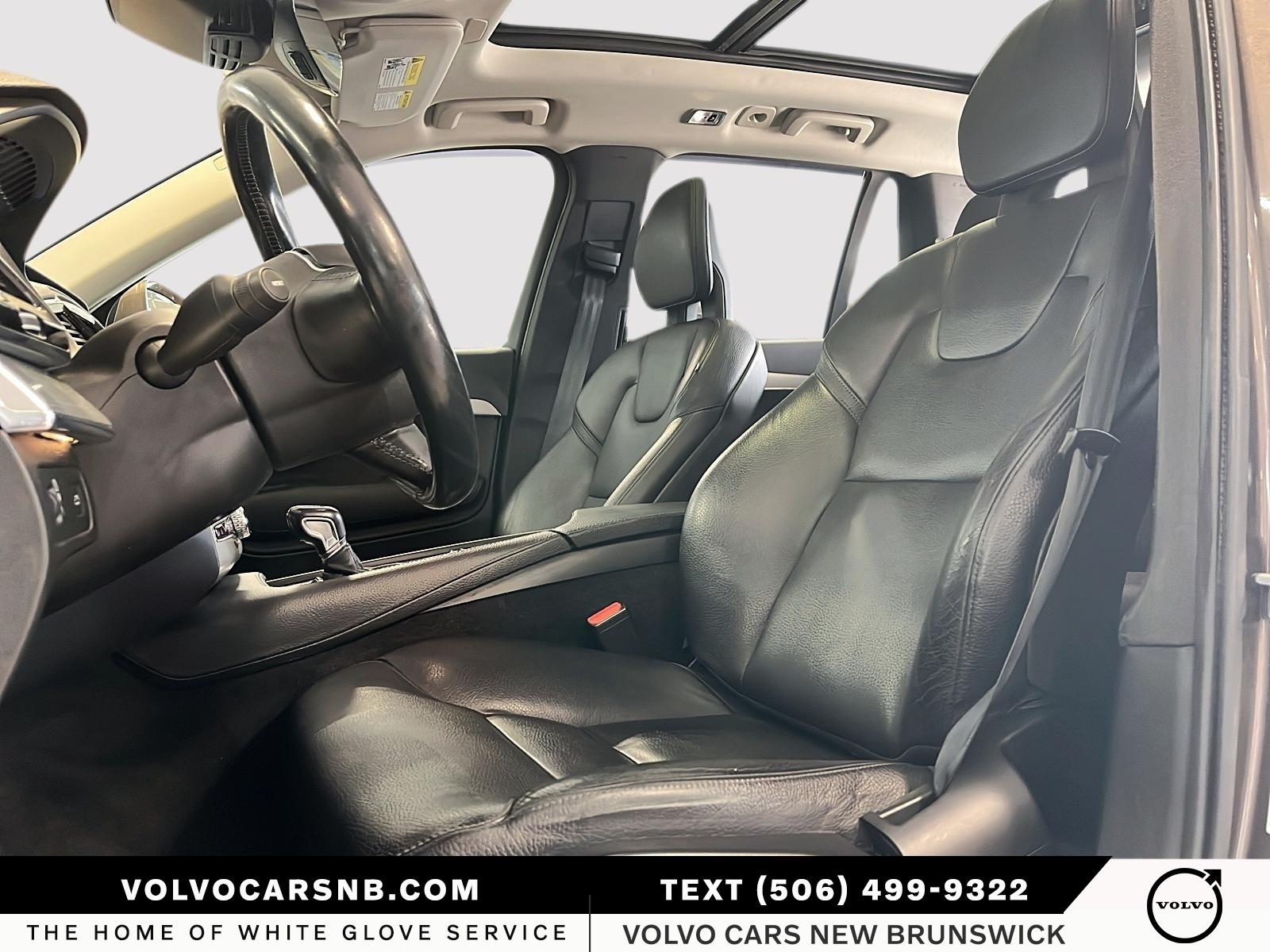 2017 Volvo XC90 T5 Momentum 5P