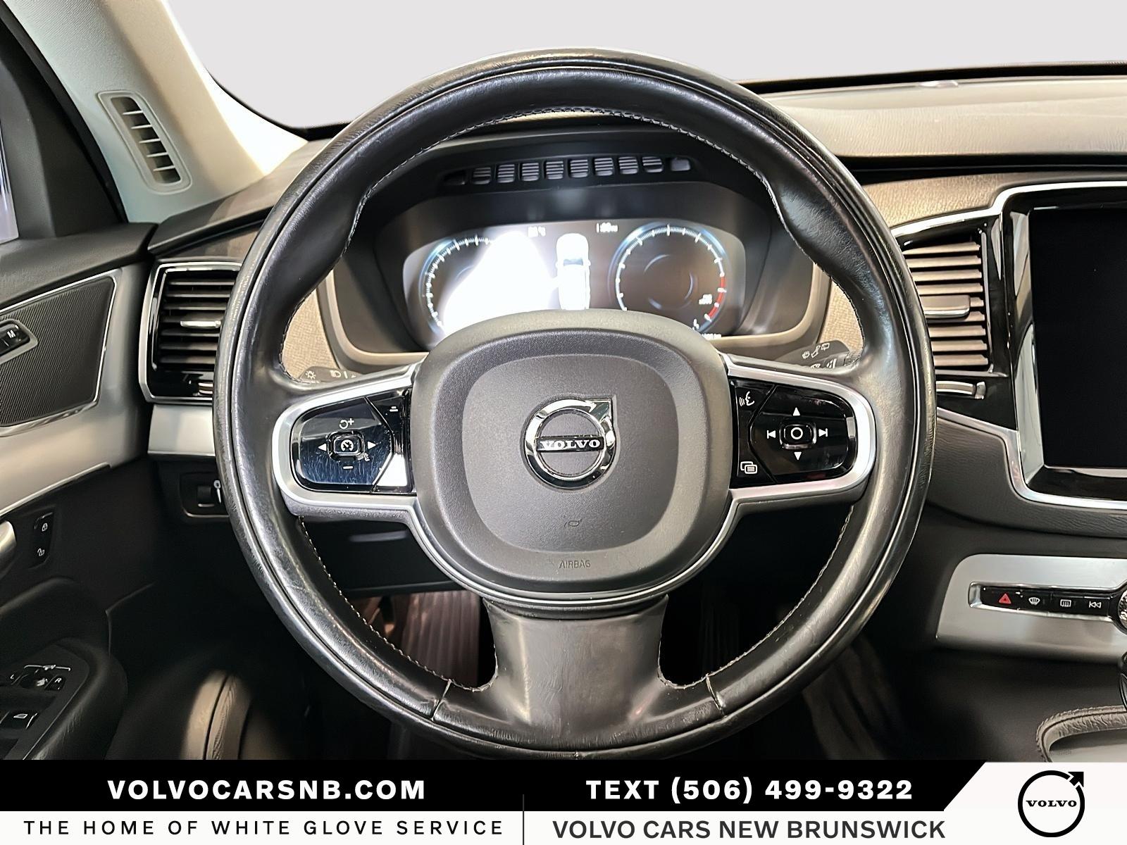 2017 Volvo XC90 T5 Momentum 5P