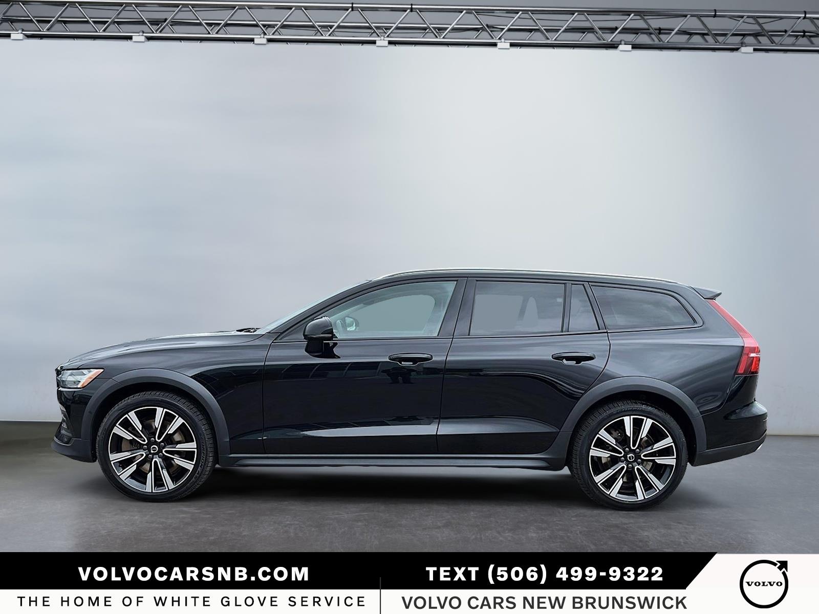 2021 Volvo V60 Cross Country T5