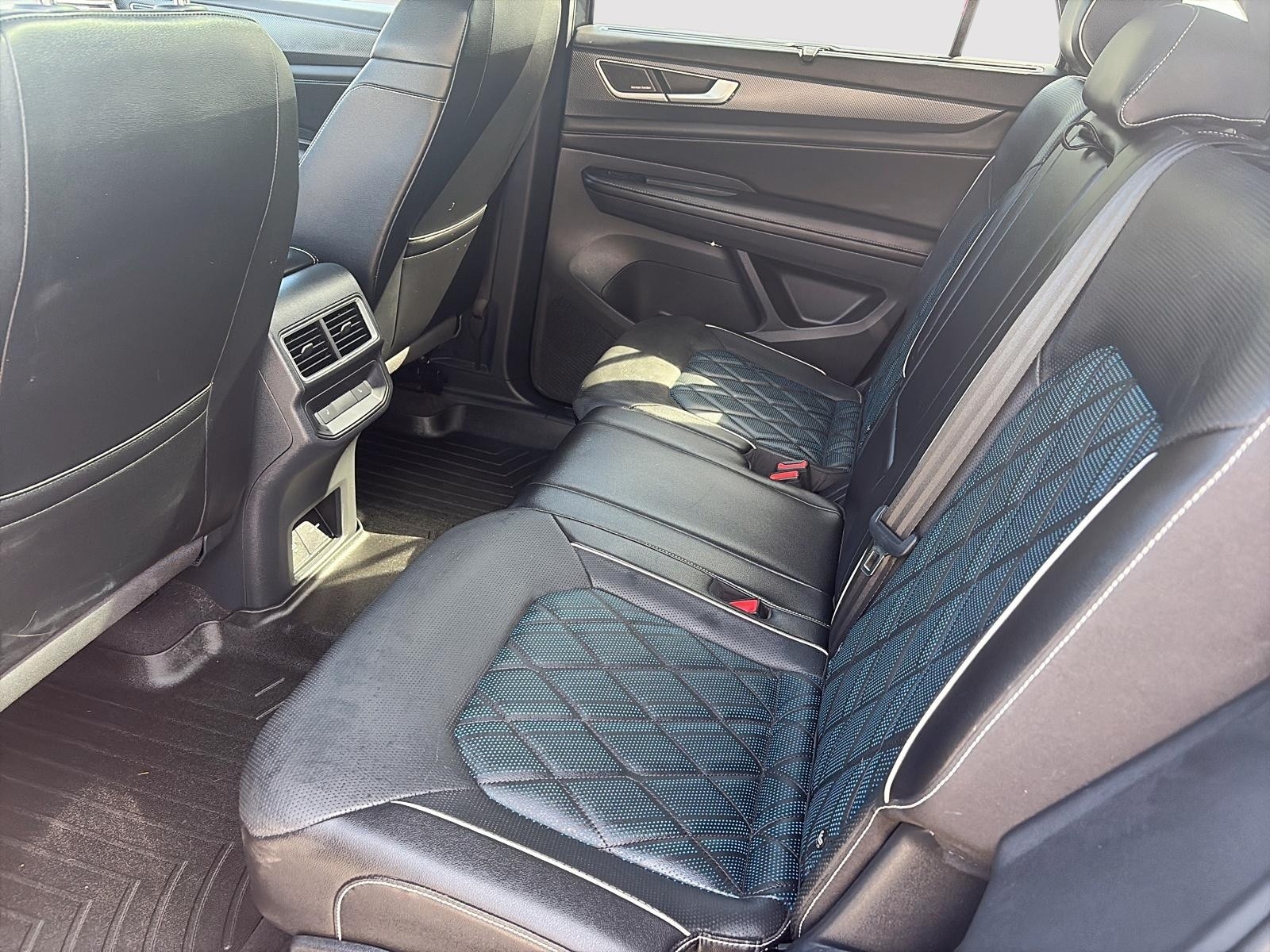 2024 Volkswagen Atlas Cross Sport 2.0 TSI Execline