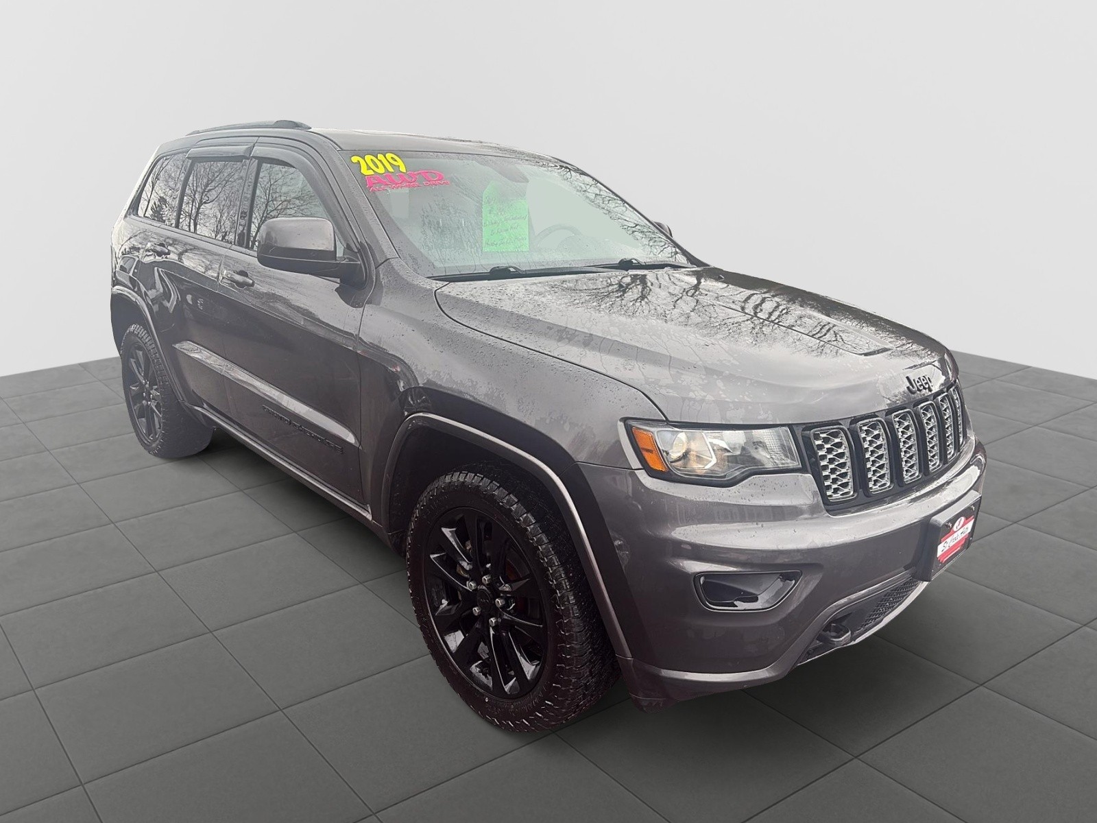 2019 Jeep Grand Cherokee Laredo