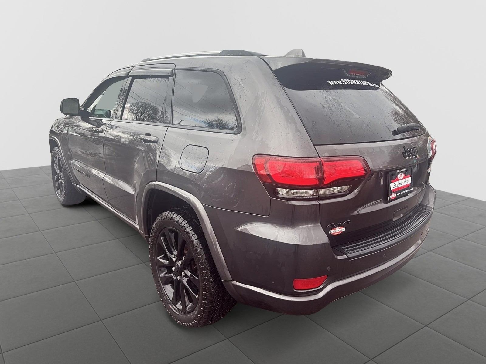 2019 Jeep Grand Cherokee Laredo