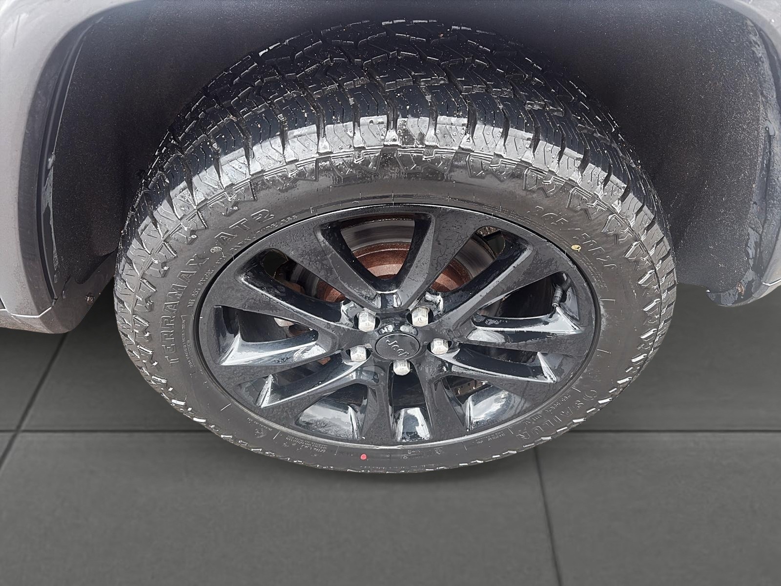 2019 Jeep Grand Cherokee Laredo