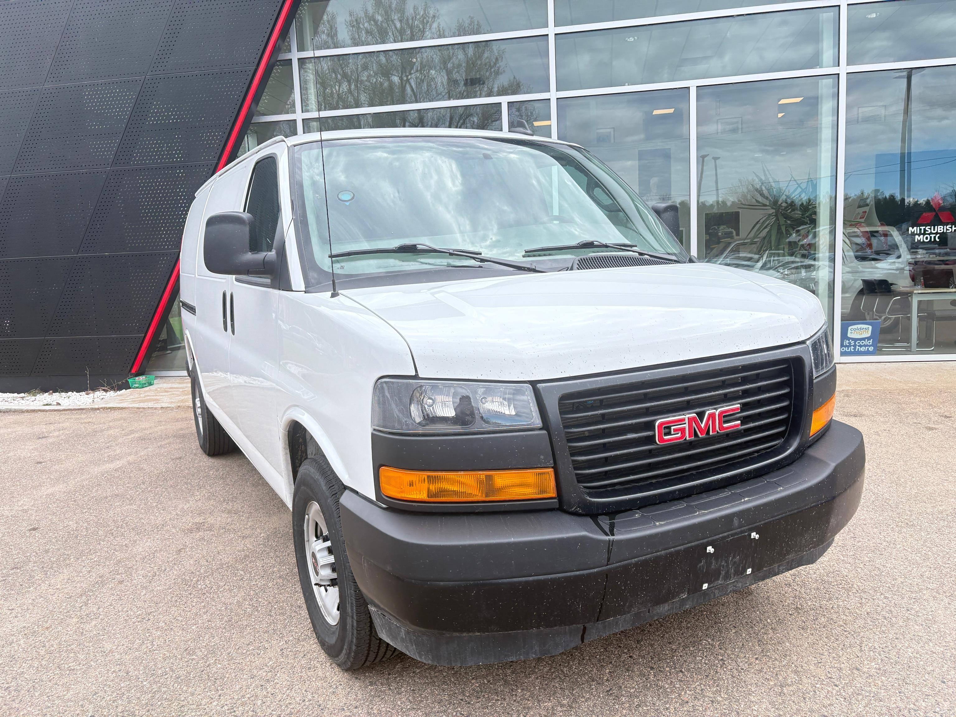 2024 GMC Savana Cargo 2500 RWD