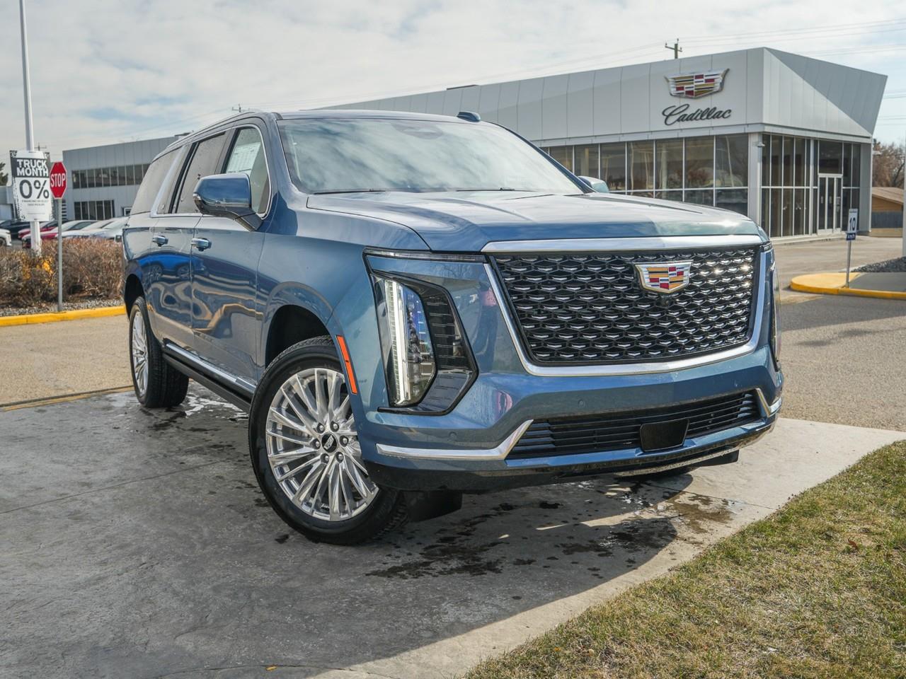 2026 Cadillac Escalade ESV Luxury 4WD