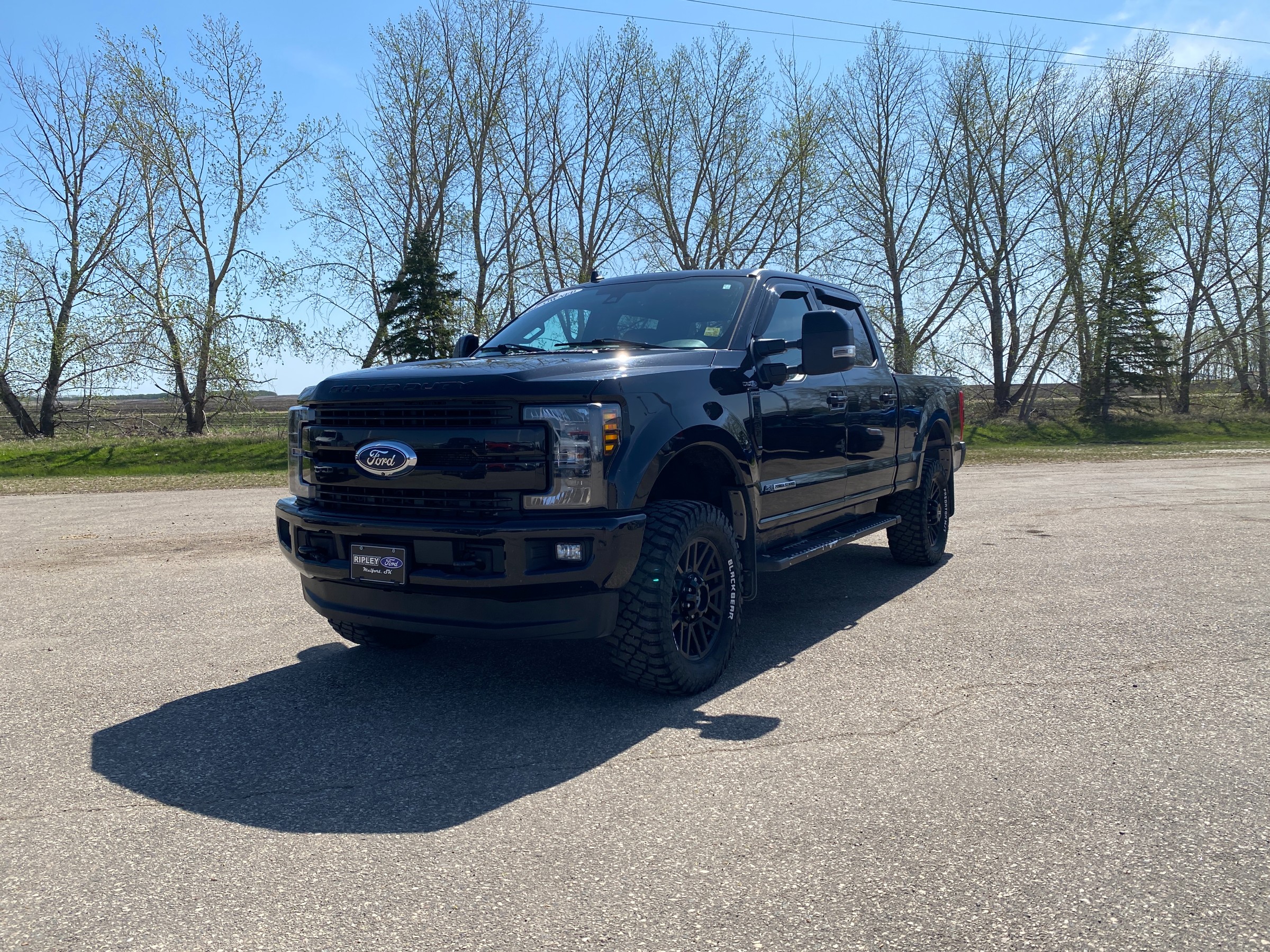 Black 2019 Ford F-350 Super Duty Lariat Crew Cab 4WD Pickup Truck Four-Wheel Drive 6-Speed Automatic