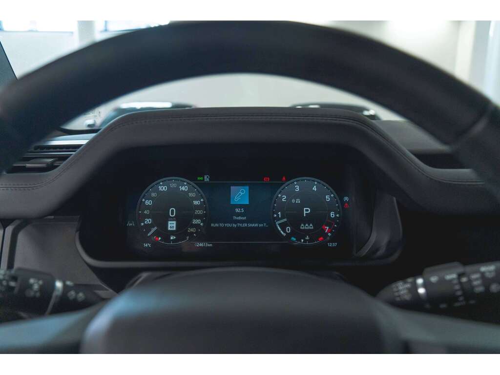 2025 Land Rover Defender