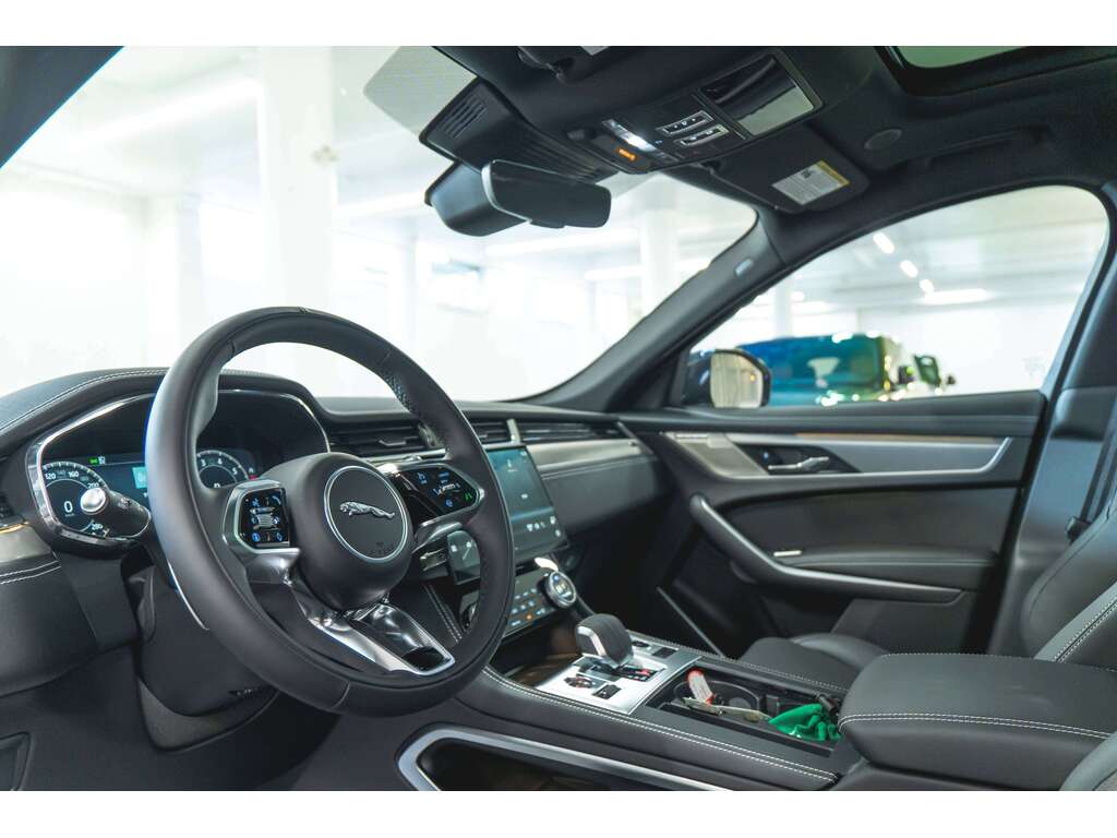 Jaguar F-PACE 2026