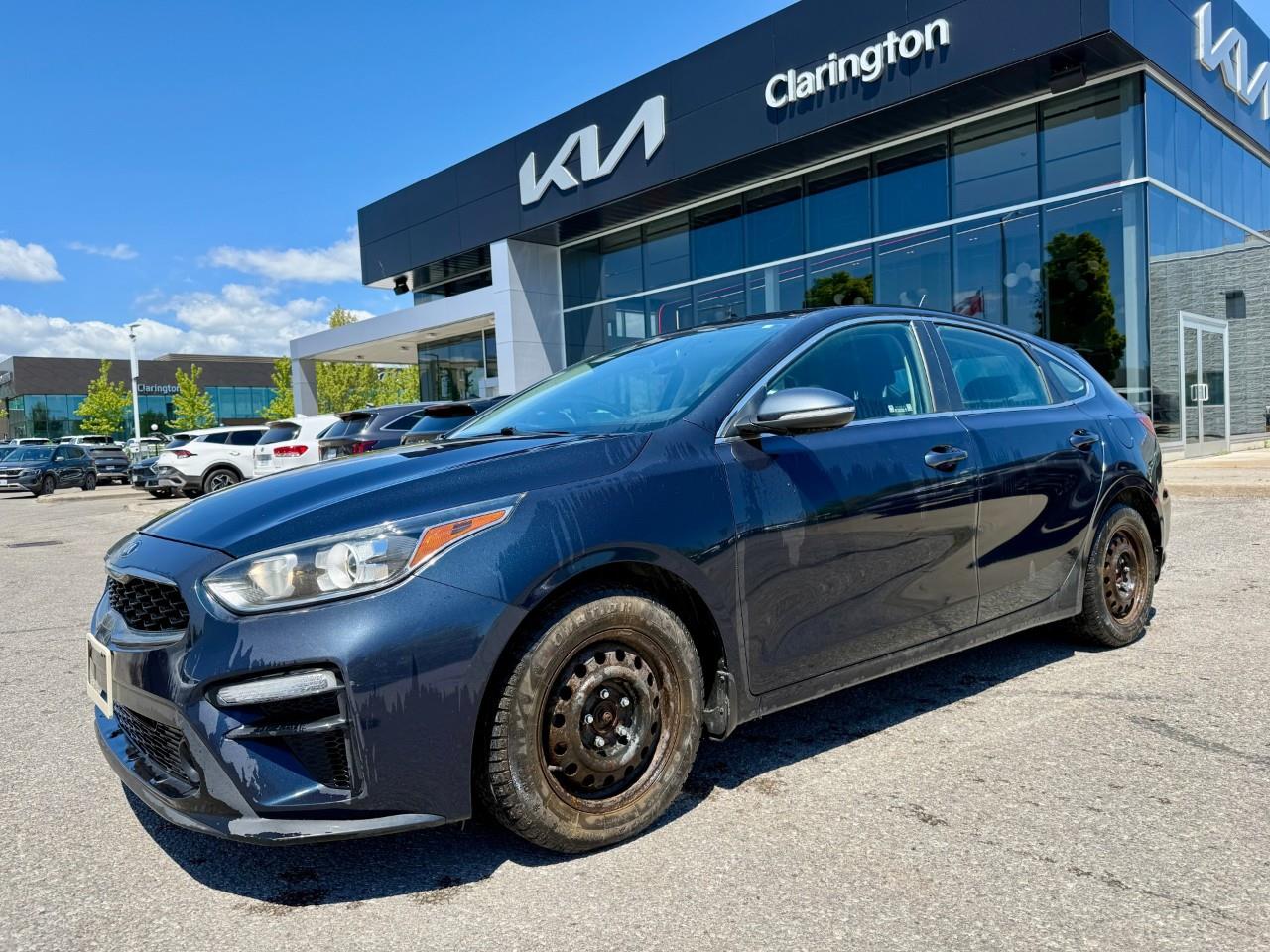 Black 2020 Kia Forte5 EX FWD Hatchback Continuously Variable Transmission