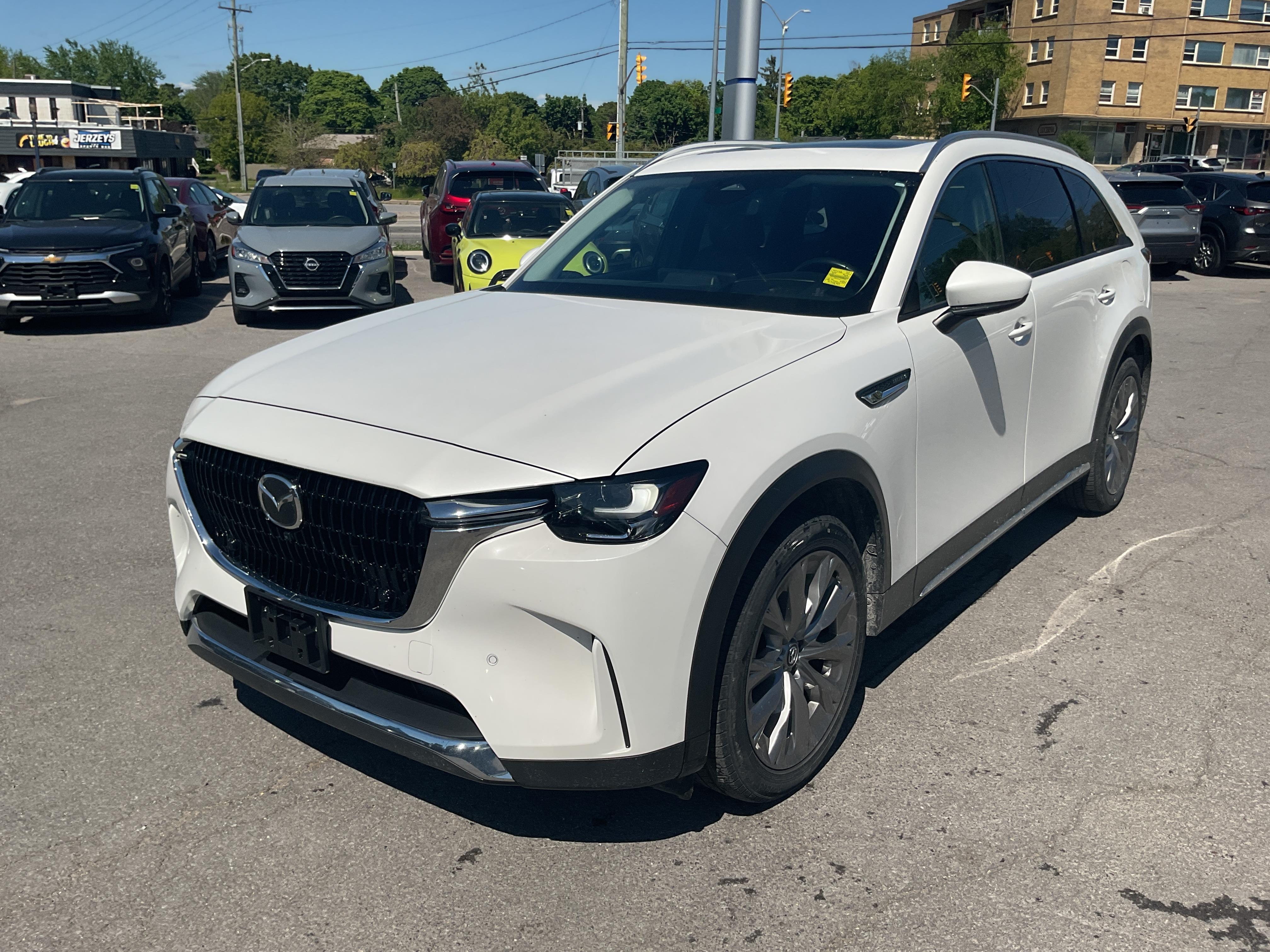 White 2025 Mazda CX-90 GT AWD SUV / Crossover 8-Speed Automatic