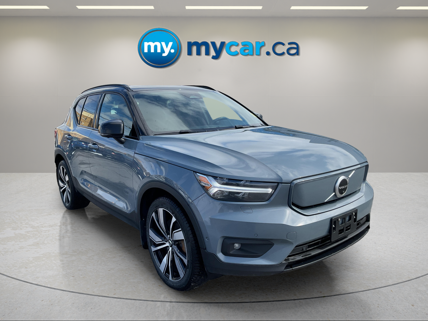 Gray 2022 Volvo XC40 Recharge SUV / Crossover All-Wheel Drive 1-Speed Automatic