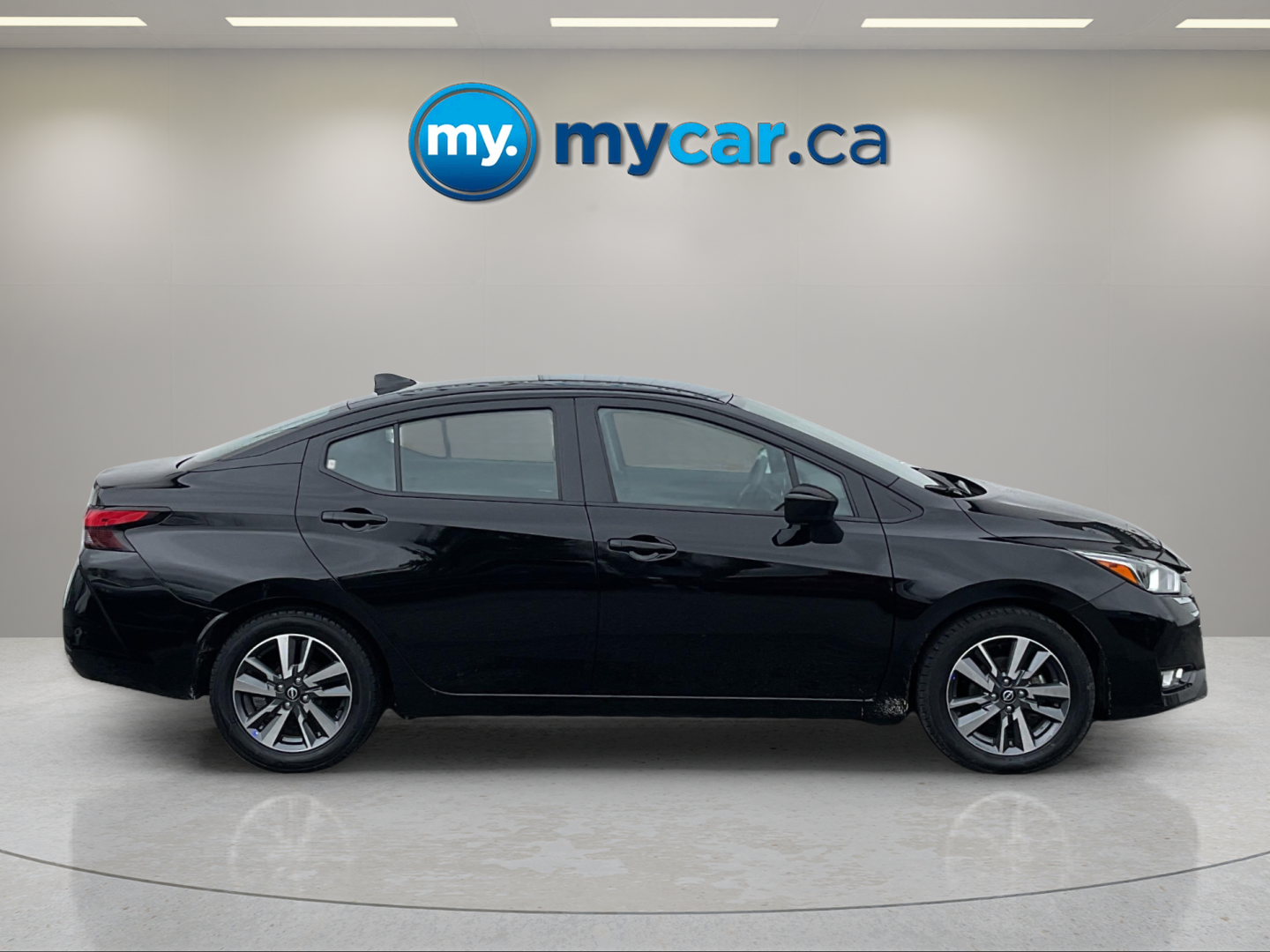 2025 Nissan Versa SV FWD