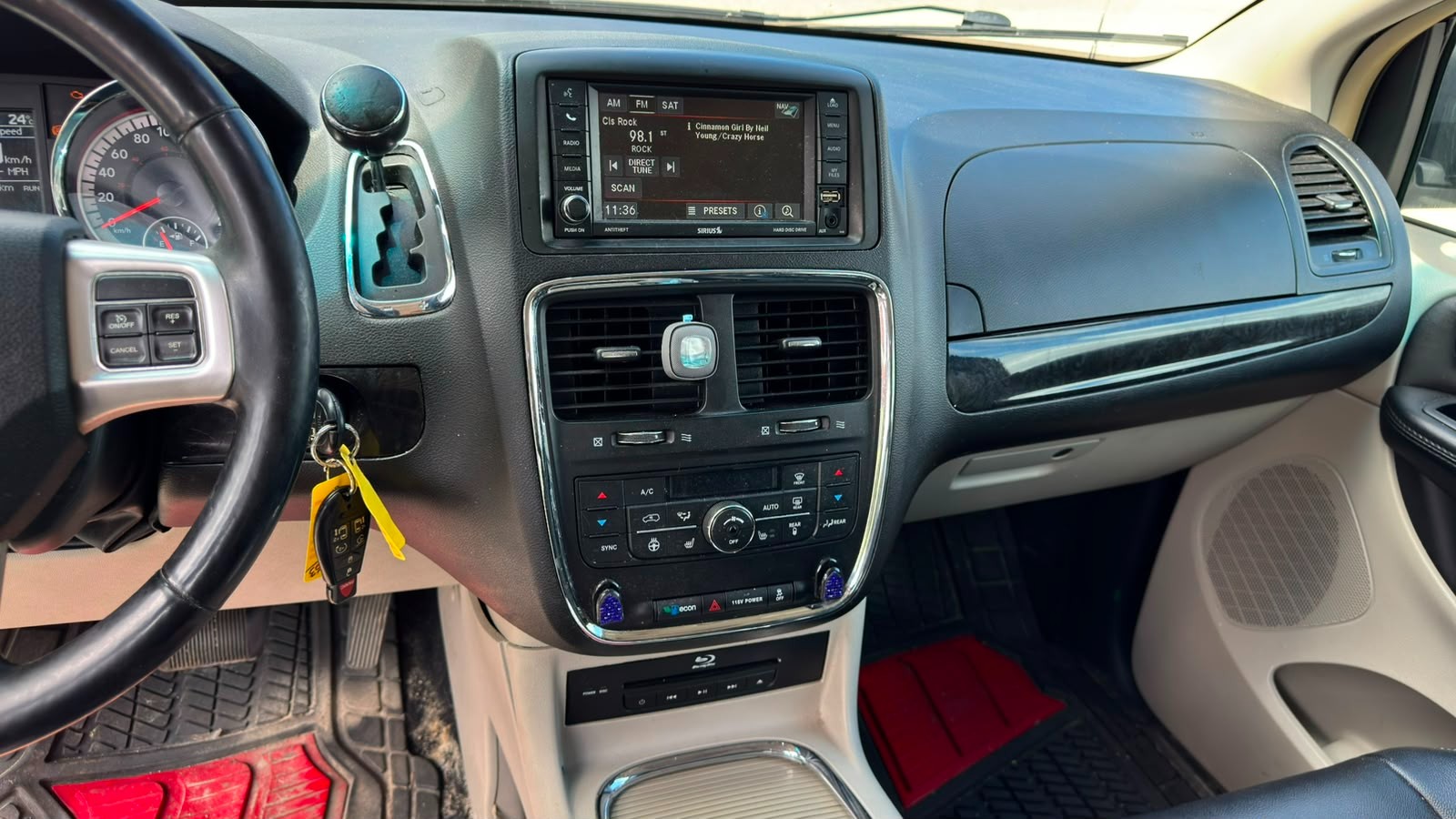 used 2015 Dodge Grand Caravan car, priced at $3,850