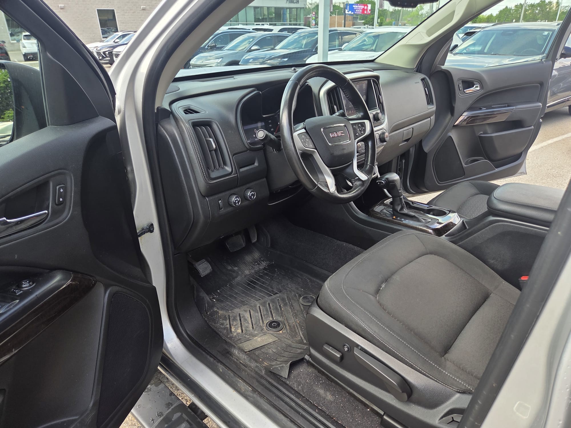 used 2020 GMC Canyon car, priced at $33,153