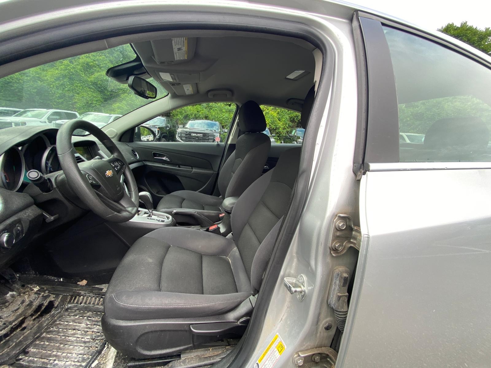used 2016 Chevrolet Cruze Limited car, priced at $5,000