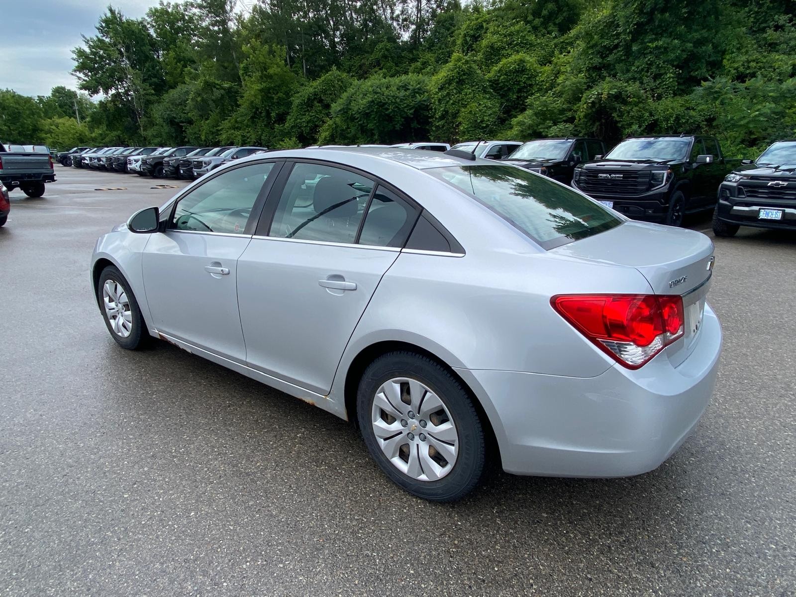 used 2016 Chevrolet Cruze Limited car, priced at $5,500