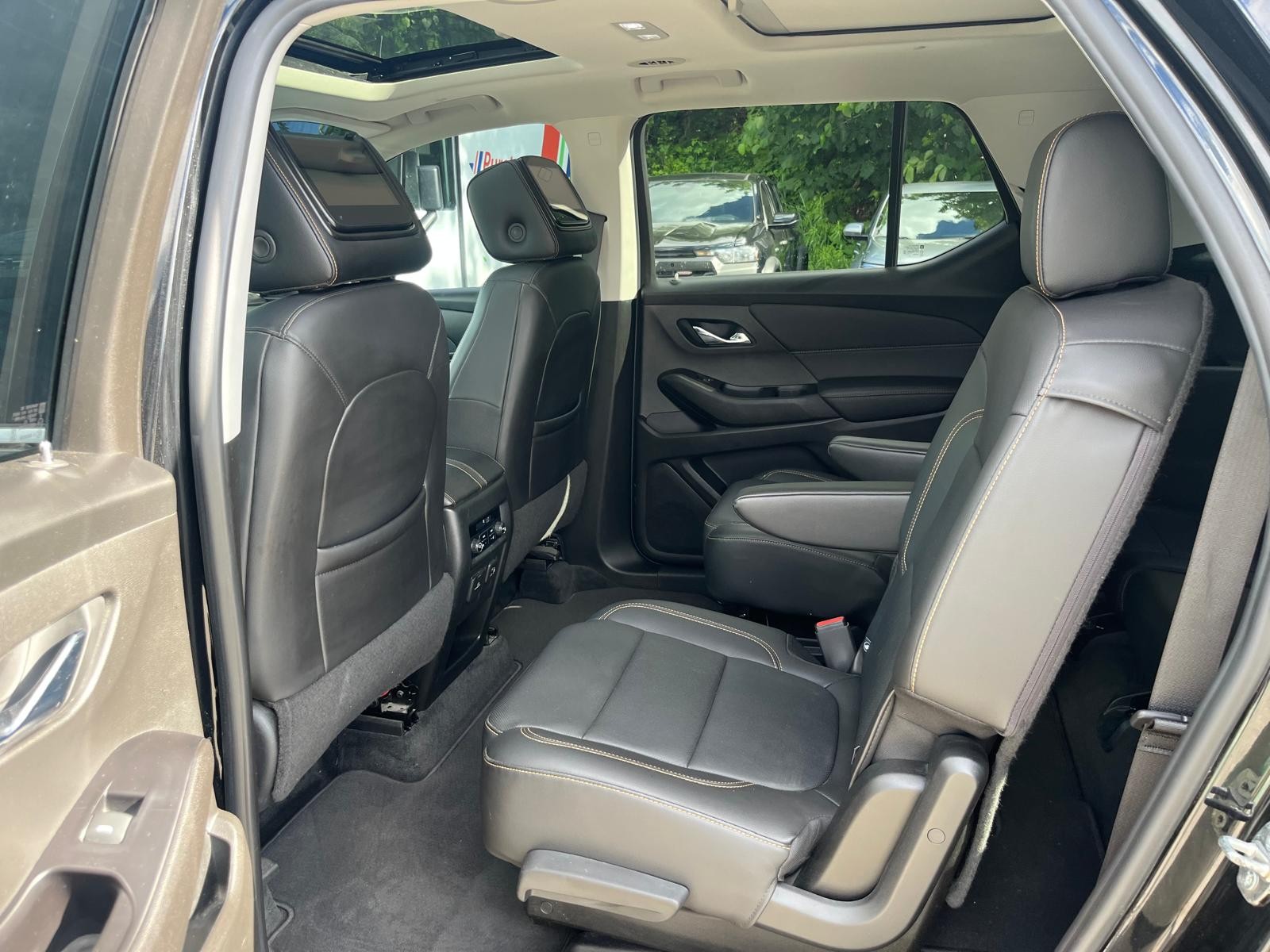 used 2020 Chevrolet Traverse car, priced at $28,879