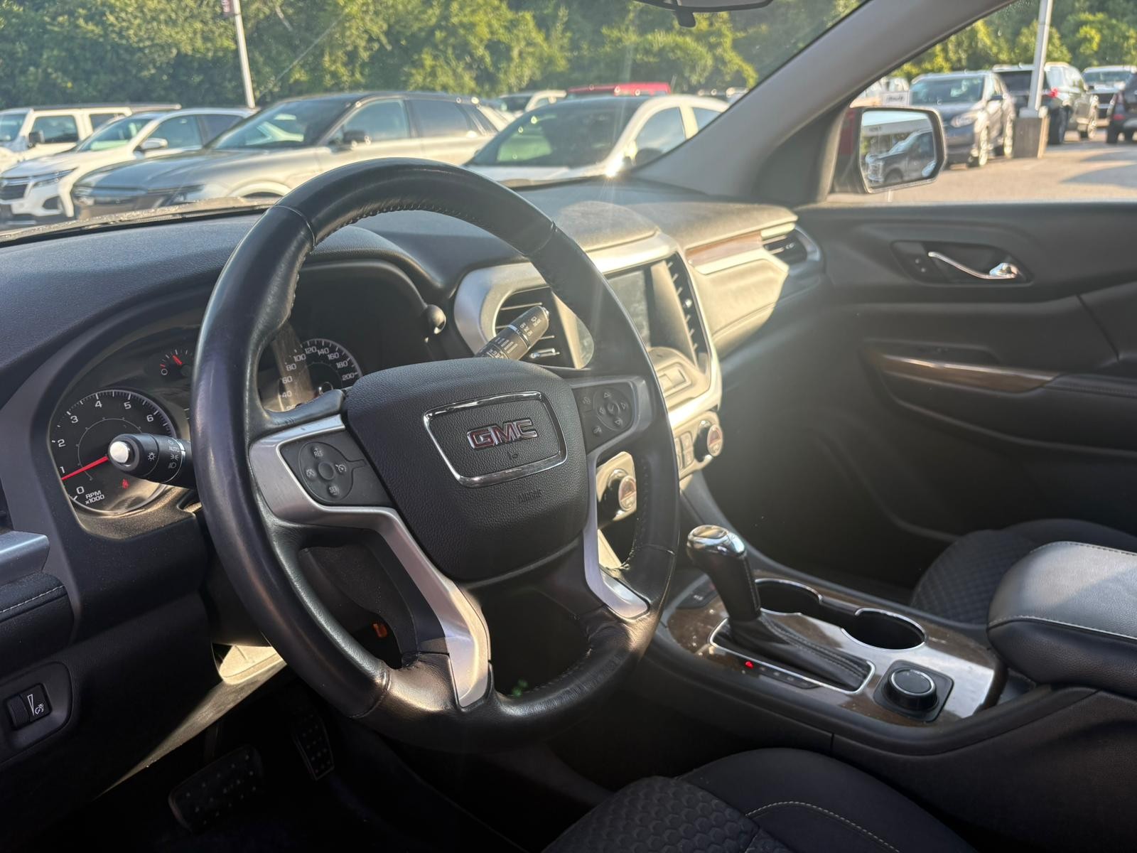 used 2018 GMC Acadia car, priced at $19,995