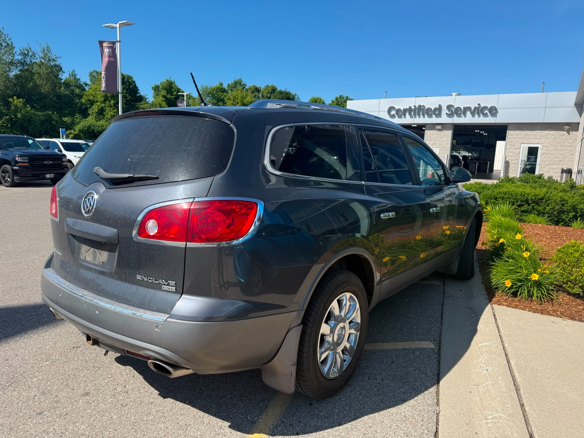 used 2011 Buick Enclave car, priced at $4,800
