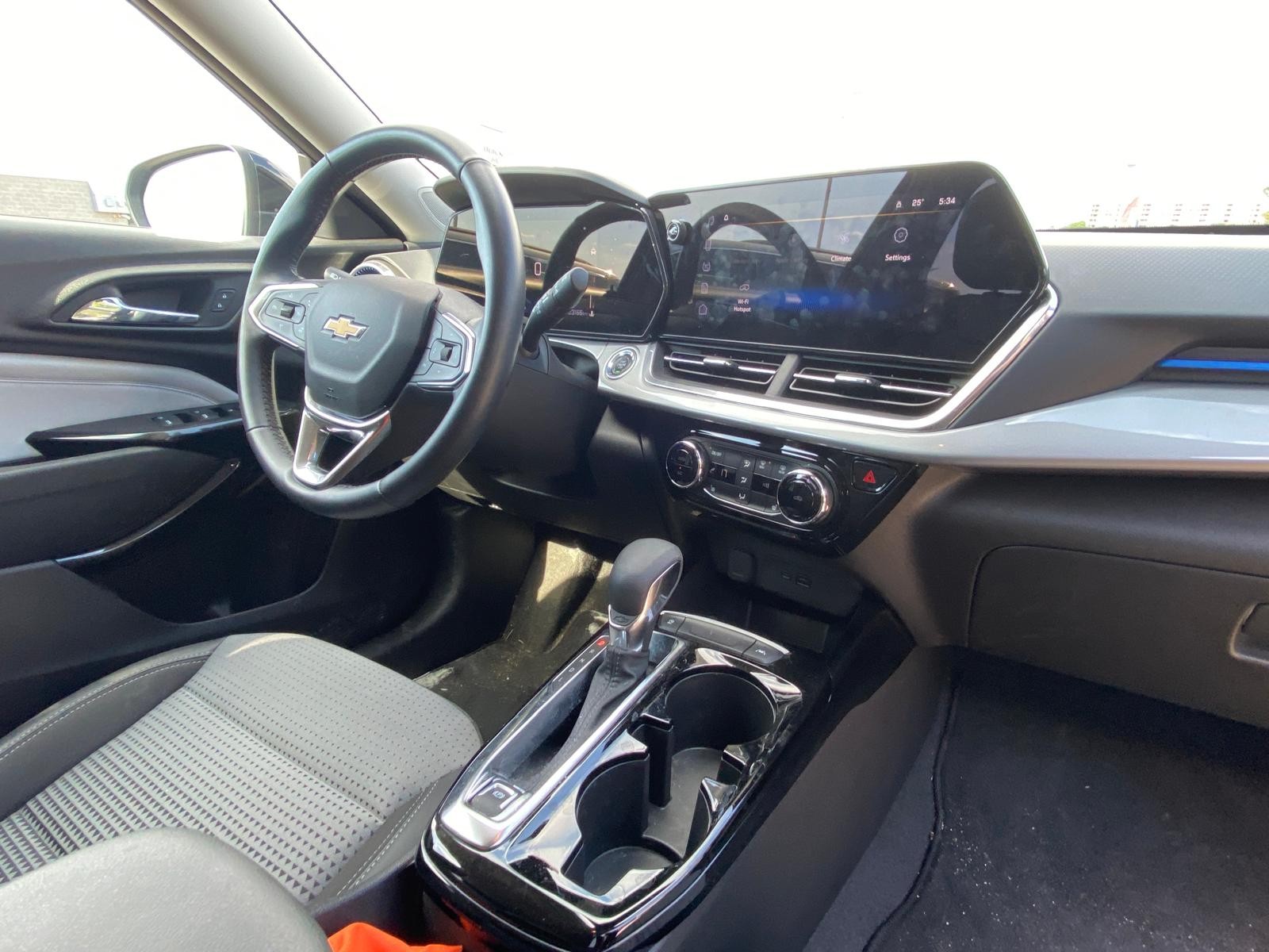 used 2024 Chevrolet Trax car, priced at $24,513
