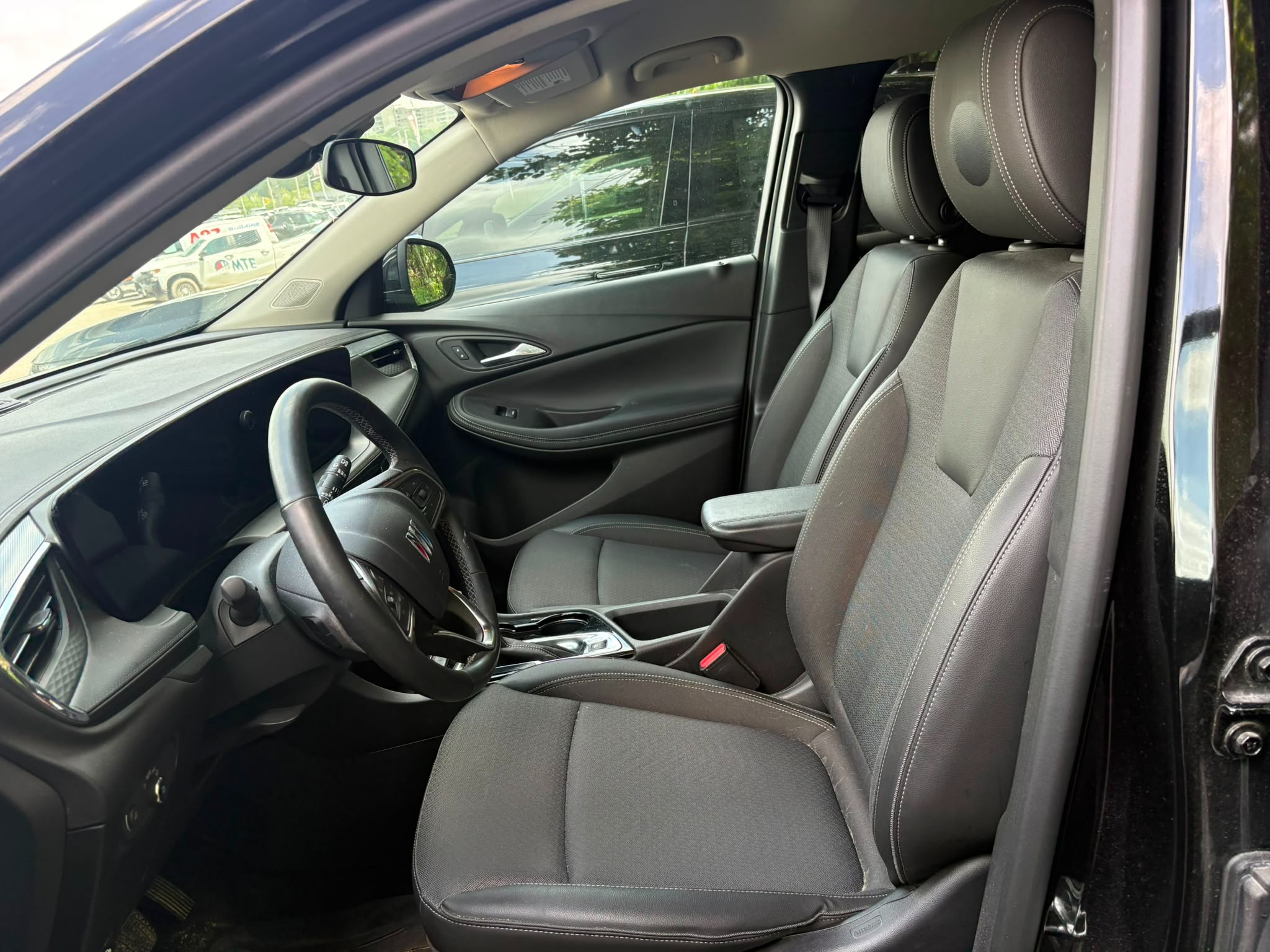 used 2025 Buick Encore GX car, priced at $29,412