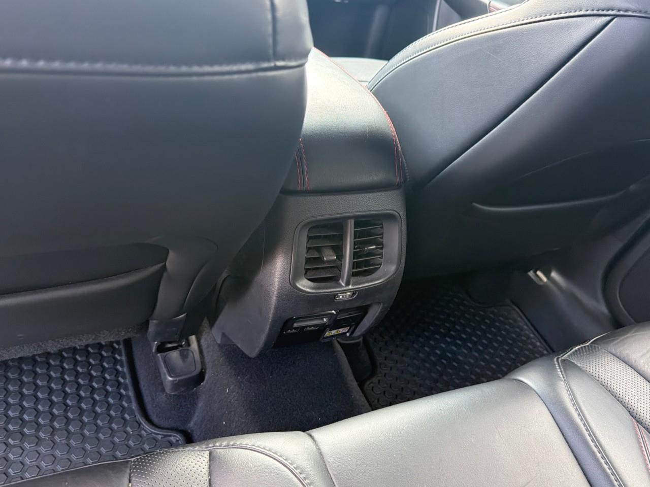 used 2019 Jeep Cherokee car, priced at $25,597